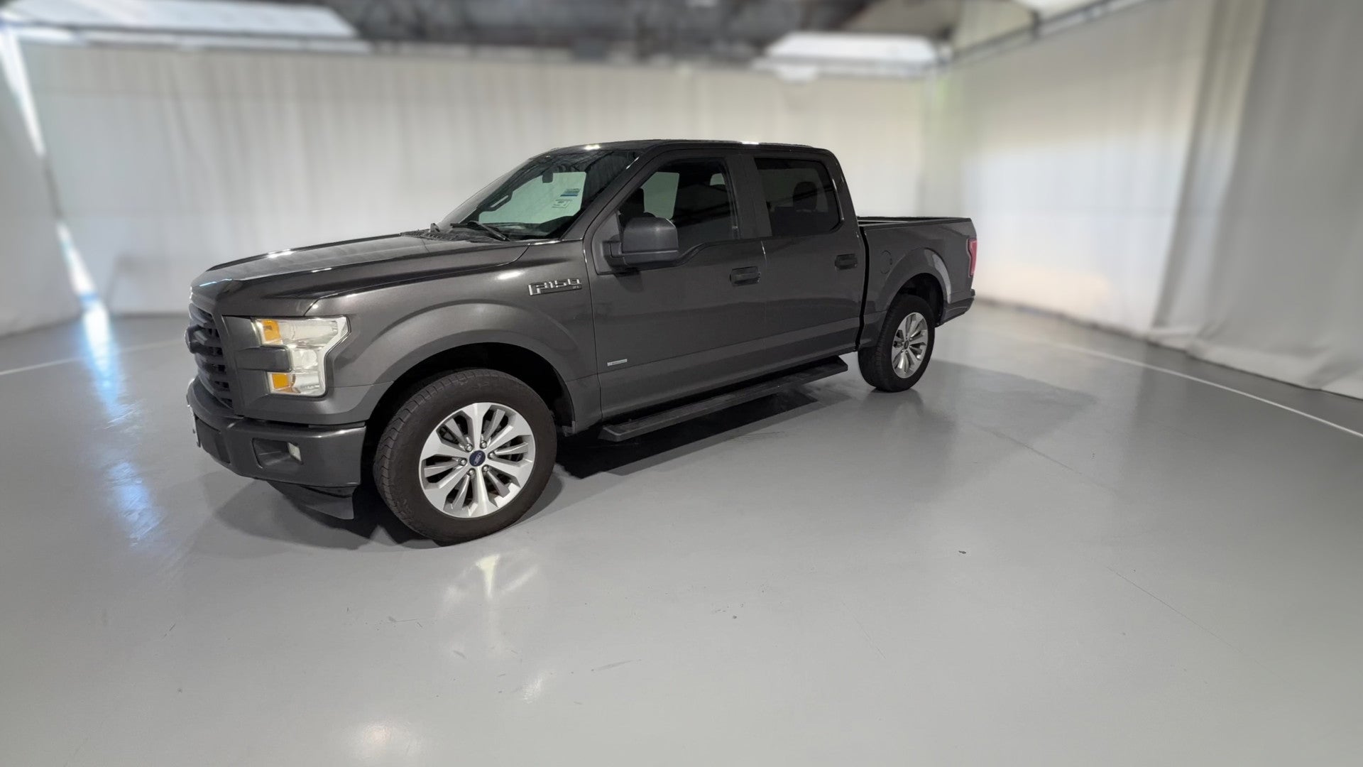 2017 Ford F150 SuperCrew Cab vehicle photo