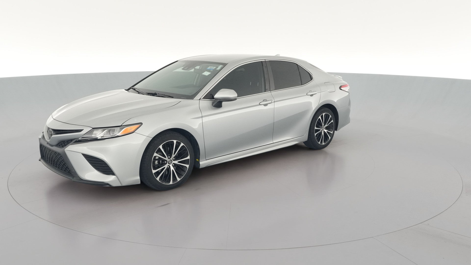 2019 Toyota Camry vehicle photo