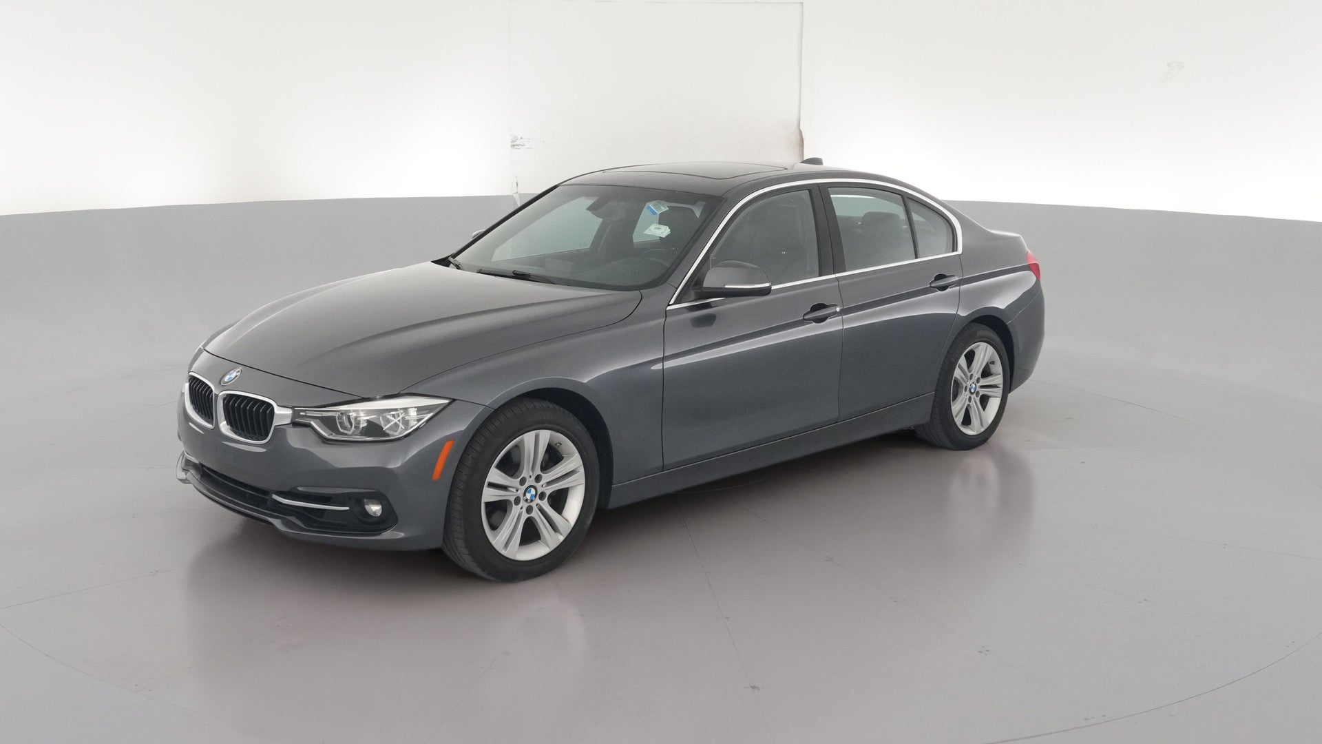 2018 BMW 3 Series vehicle photo