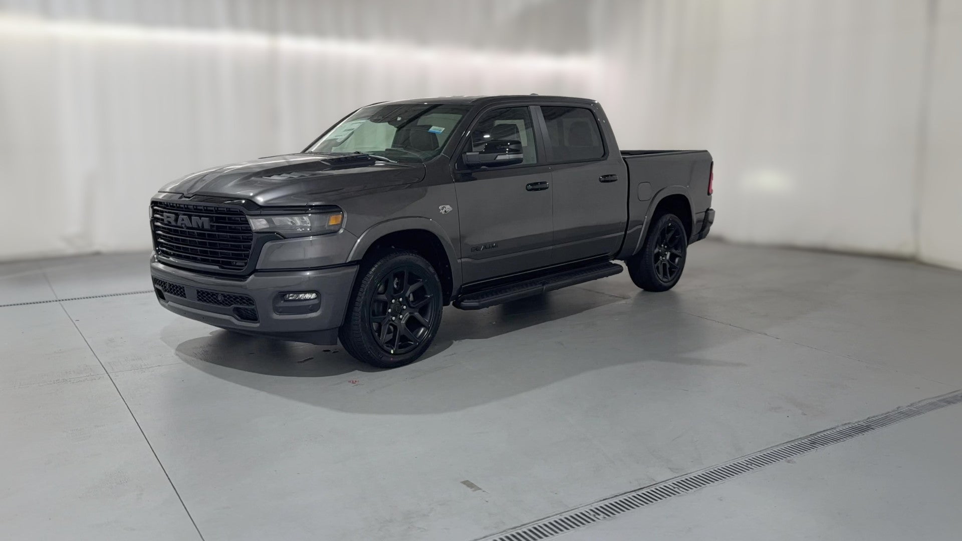 2026 Ram 1500 Crew Cab vehicle photo