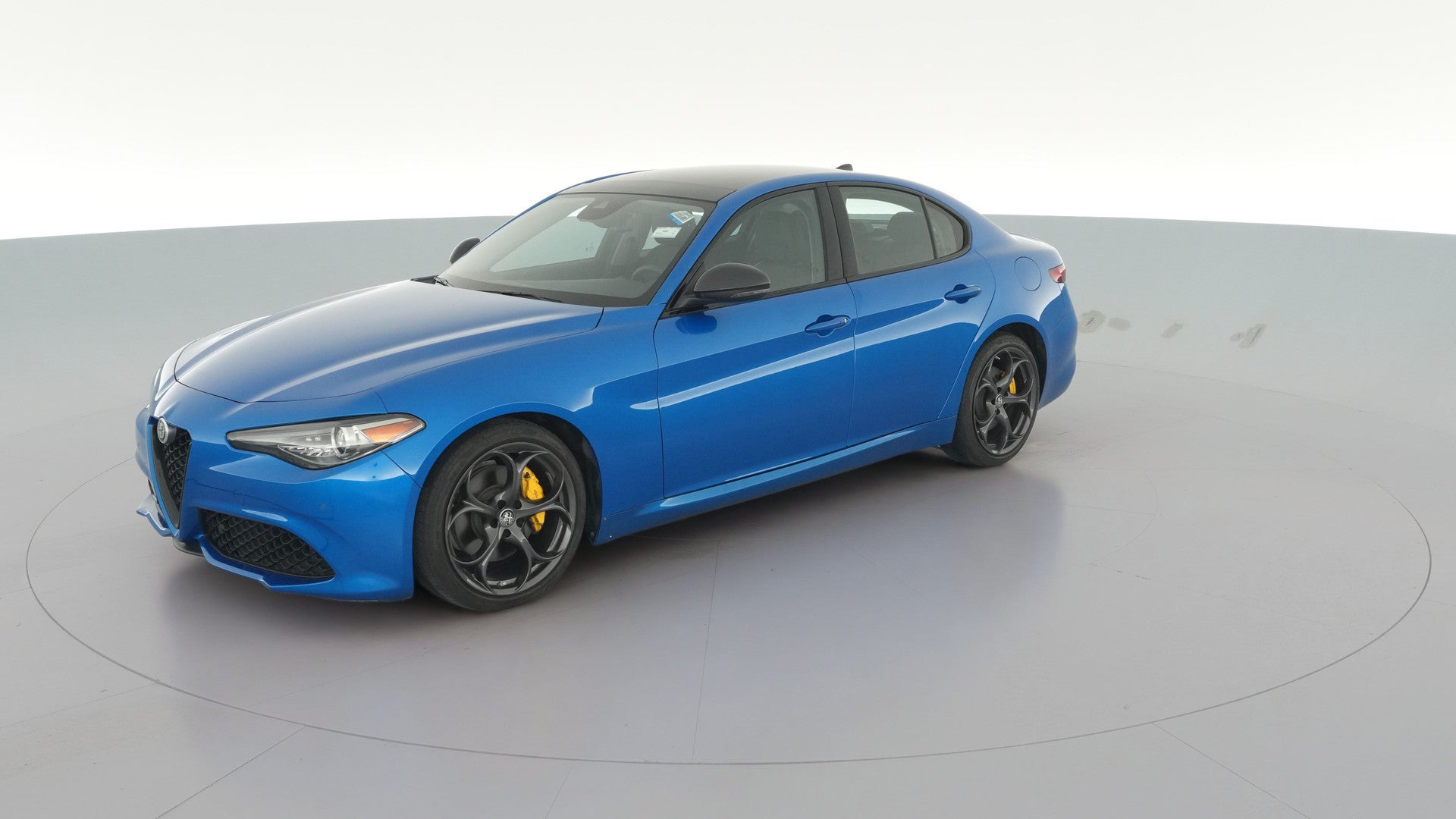2019 Alfa Romeo Giulia vehicle photo