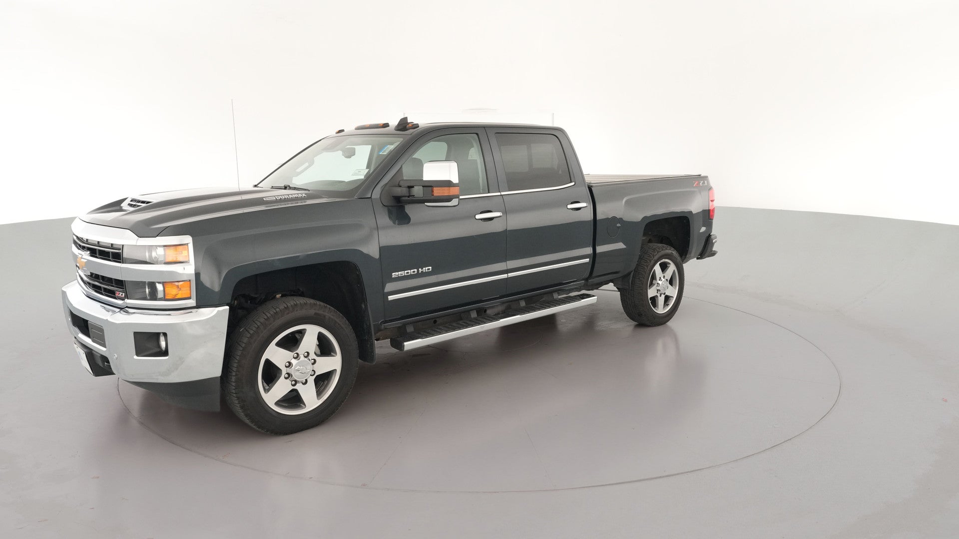 2018 Chevrolet Silverado 2500 HD Crew Cab vehicle photo