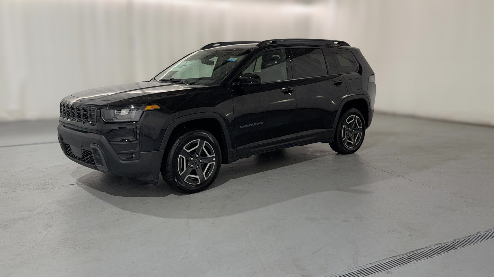 2026 Jeep Cherokee vehicle photo