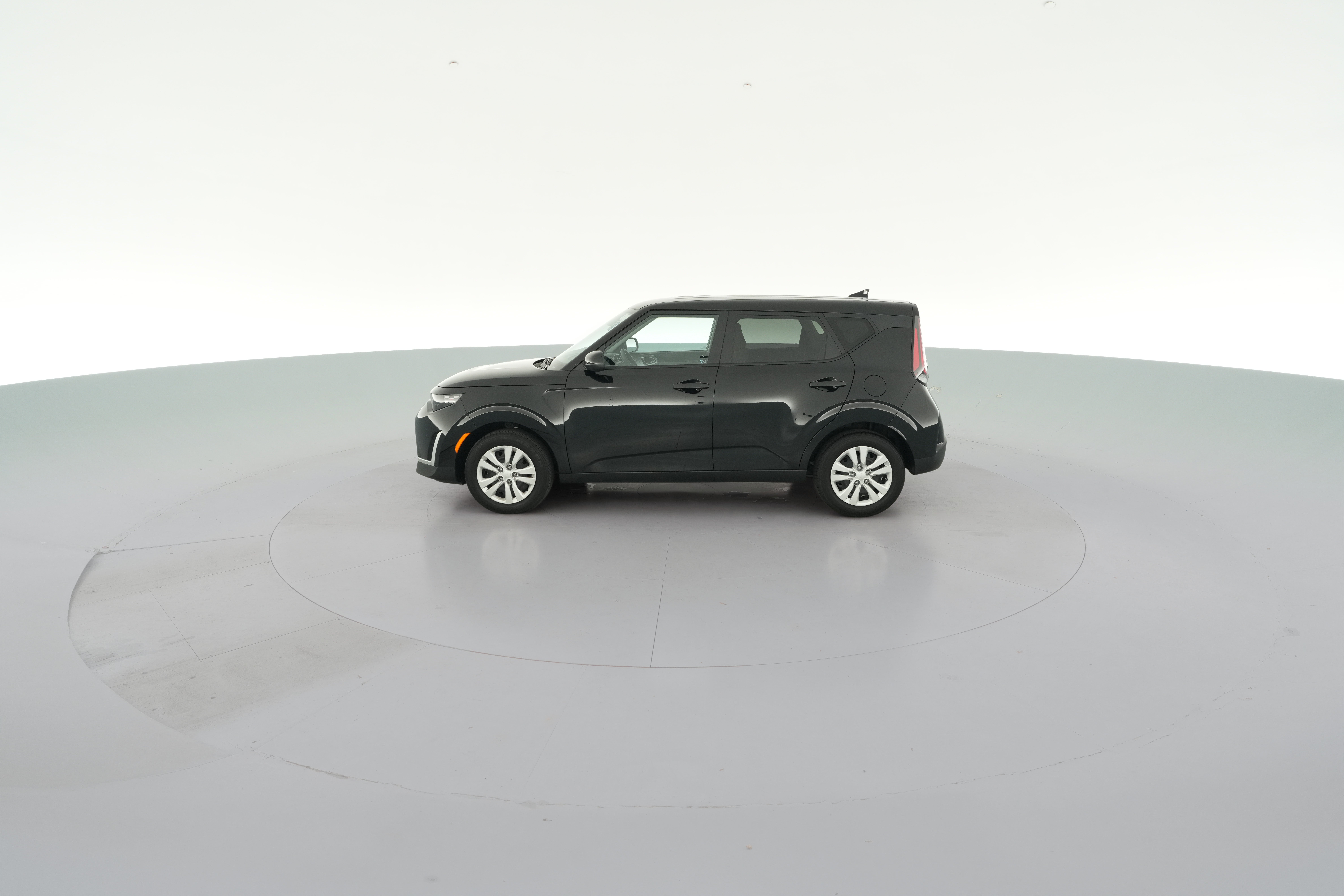 2025 Kia Soul LX - Photo 23