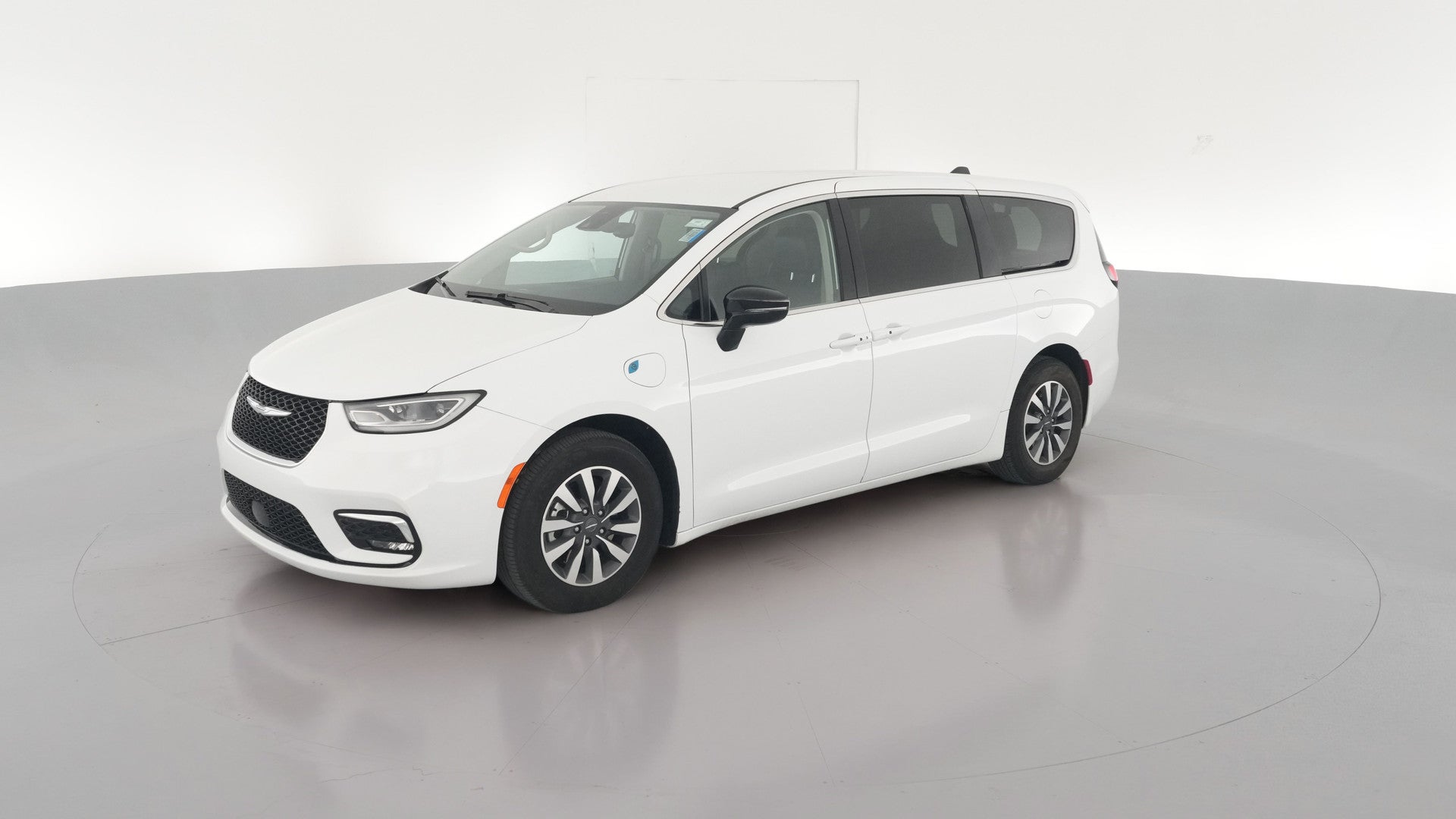 2024 Chrysler Pacifica Hybrid vehicle photo
