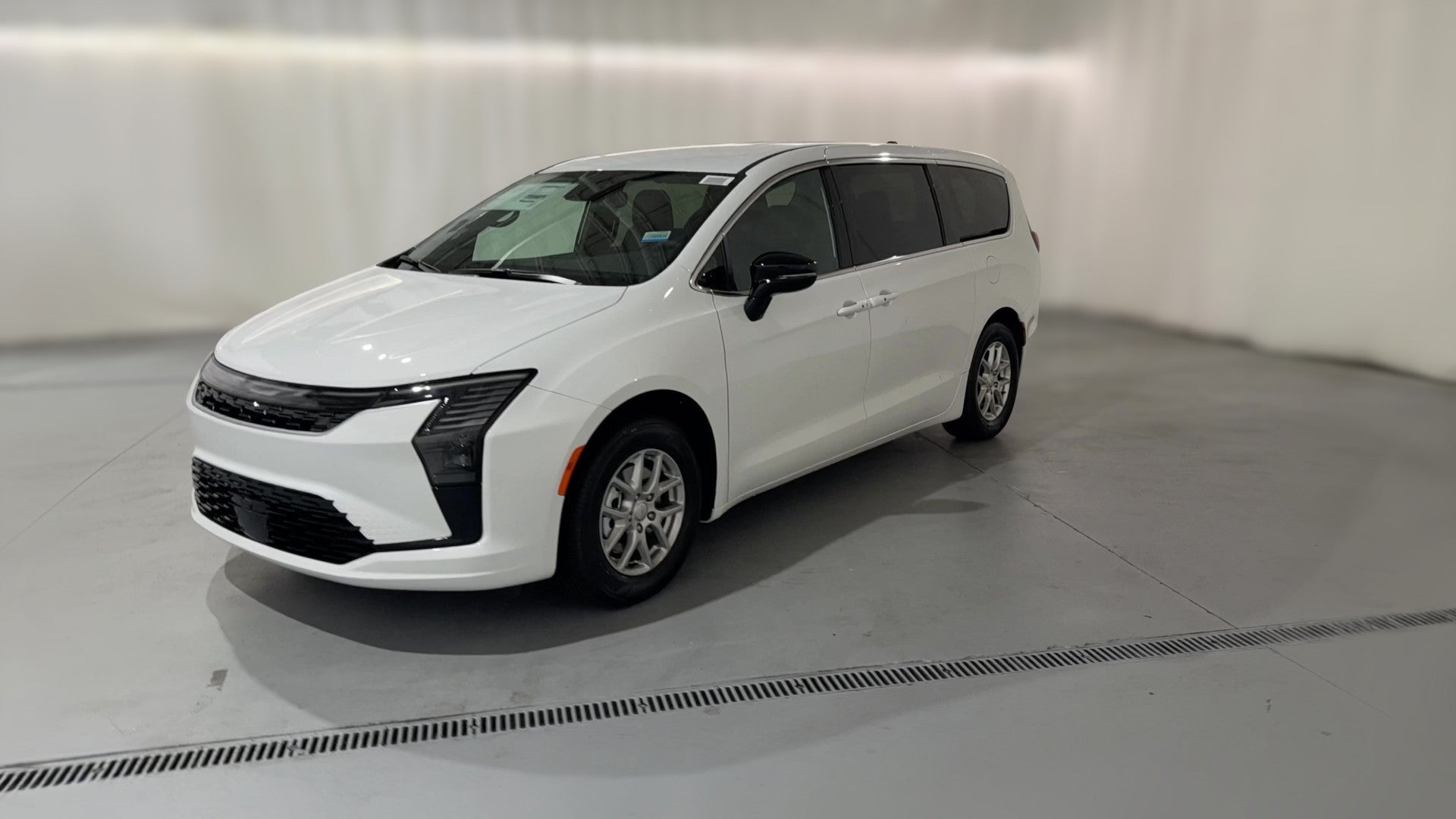 2027 Chrysler Pacifica vehicle photo