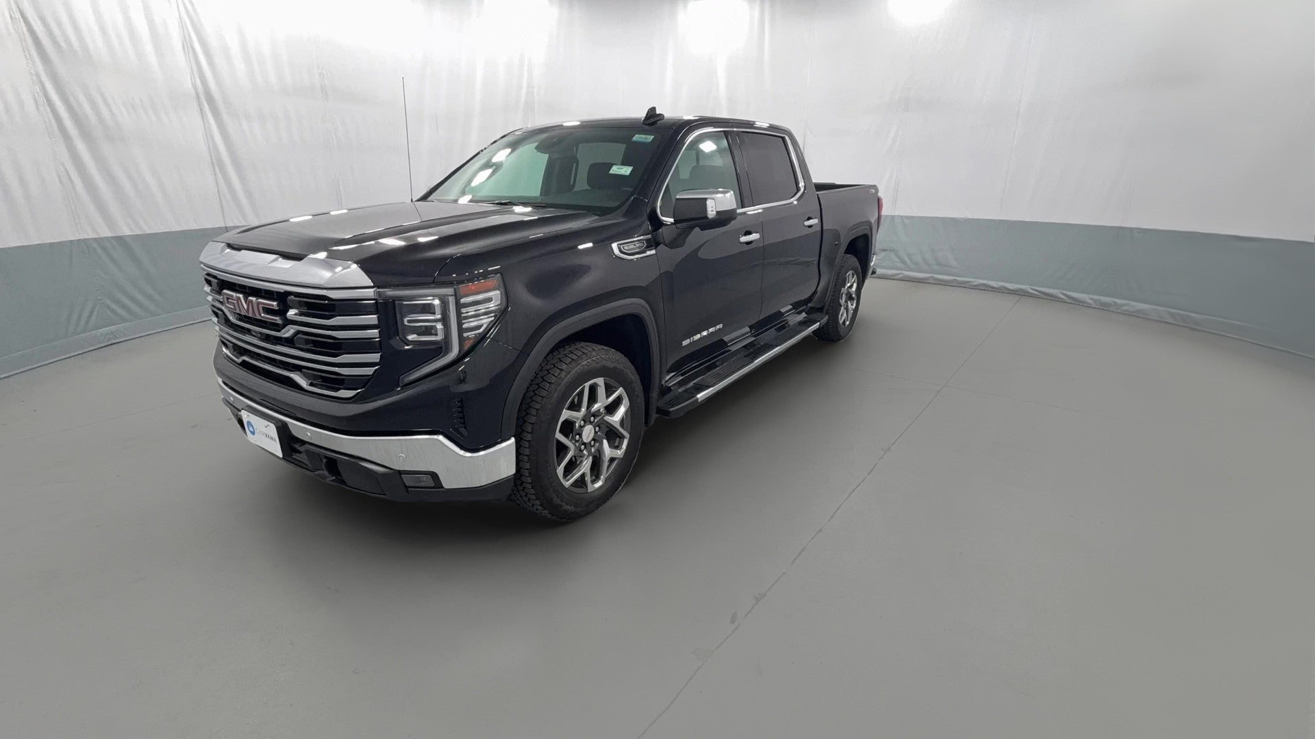 2025 GMC Sierra 1500 Crew Cab vehicle photo