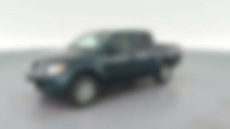 2017 Nissan Frontier Crew Cab vehicle photo