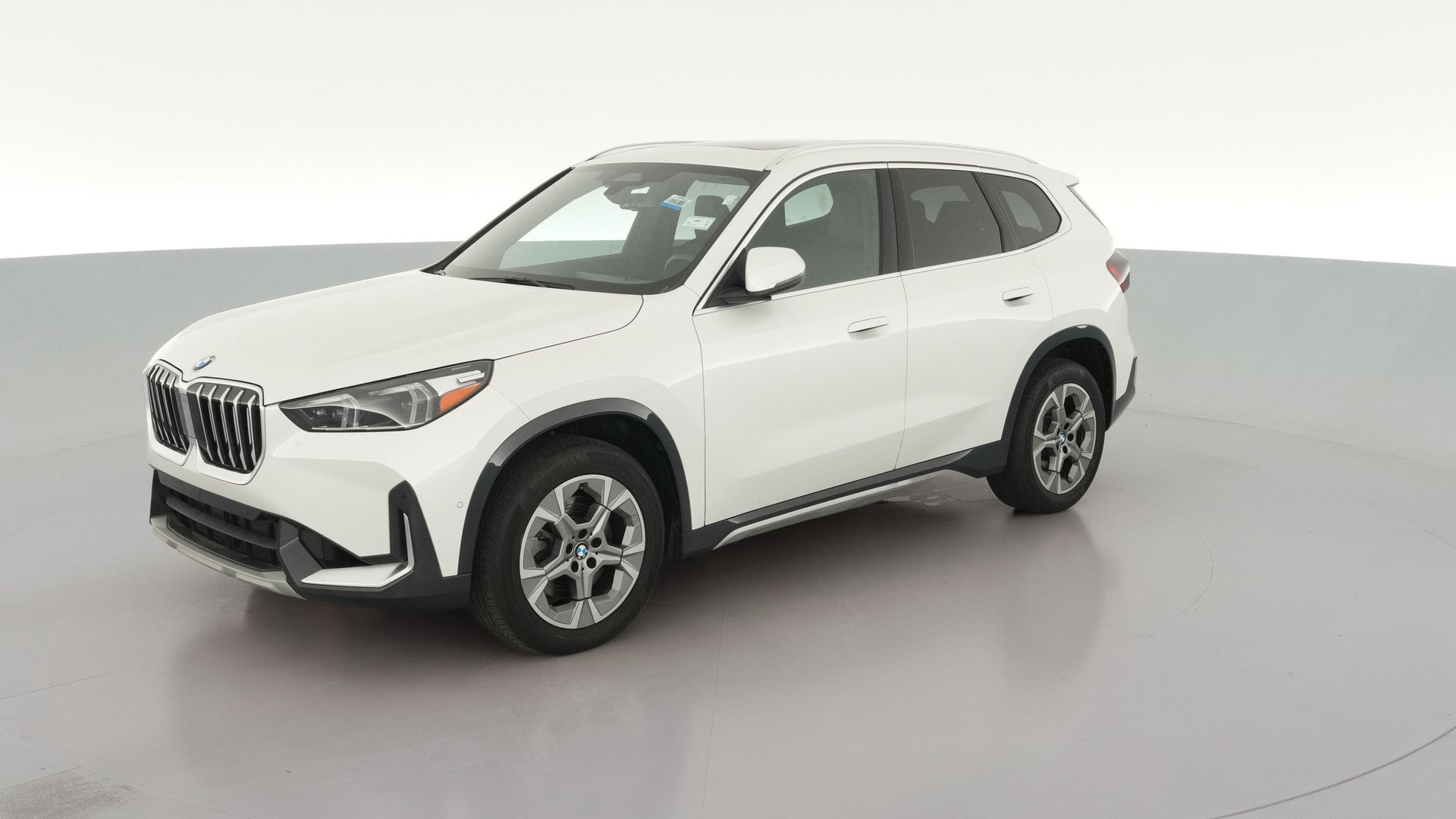 2025 BMW X1 vehicle photo