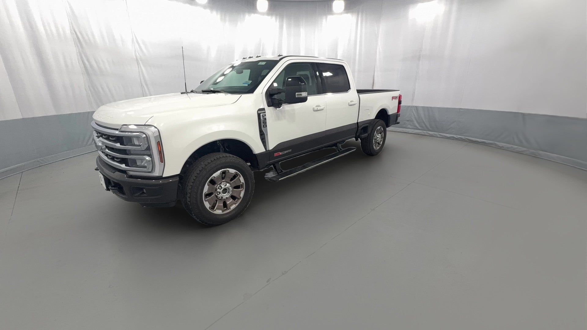 2025 Ford F350 Super Duty Crew Cab vehicle photo