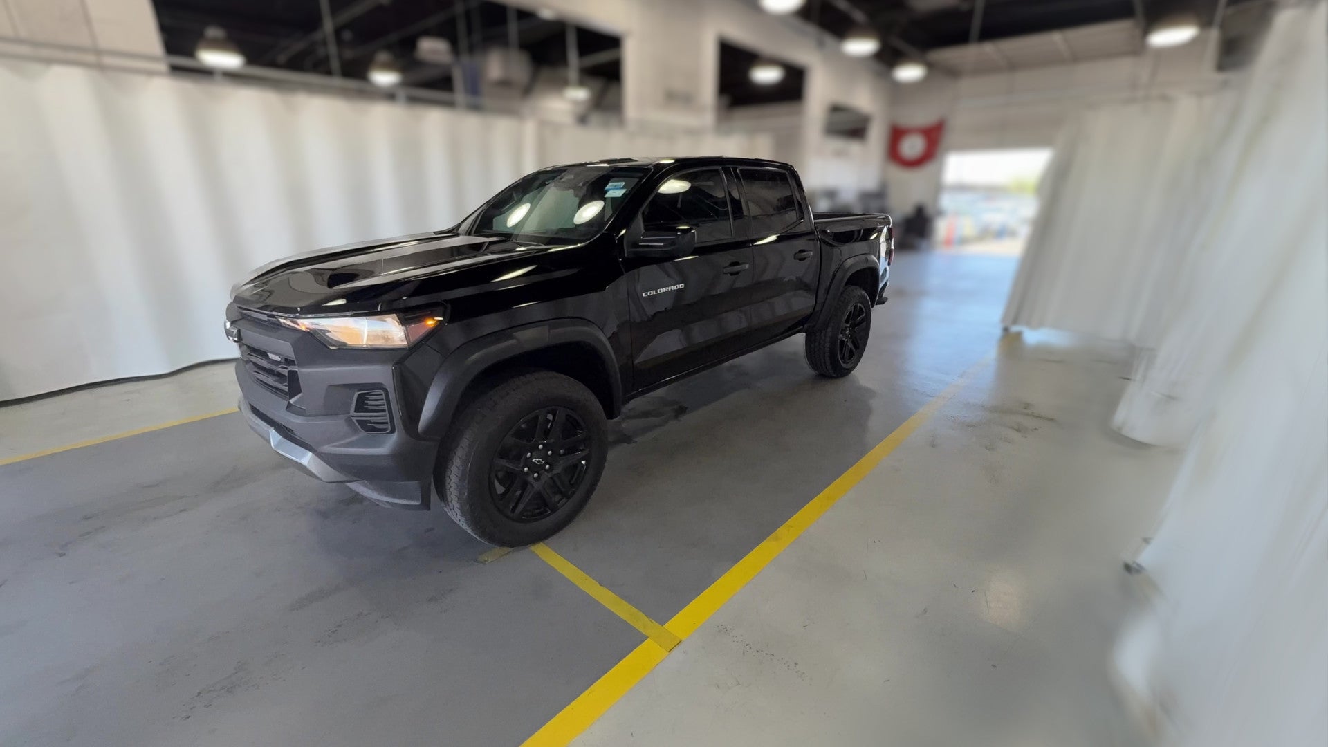 2023 Chevrolet Colorado Crew Cab vehicle photo