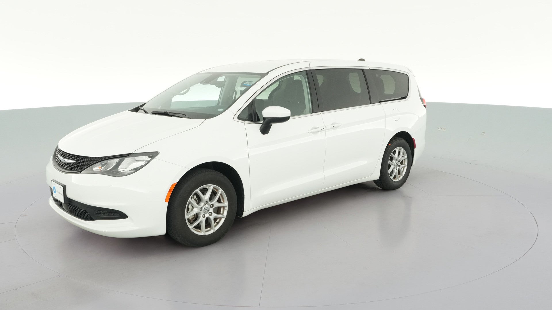 2023 Chrysler Voyager vehicle photo