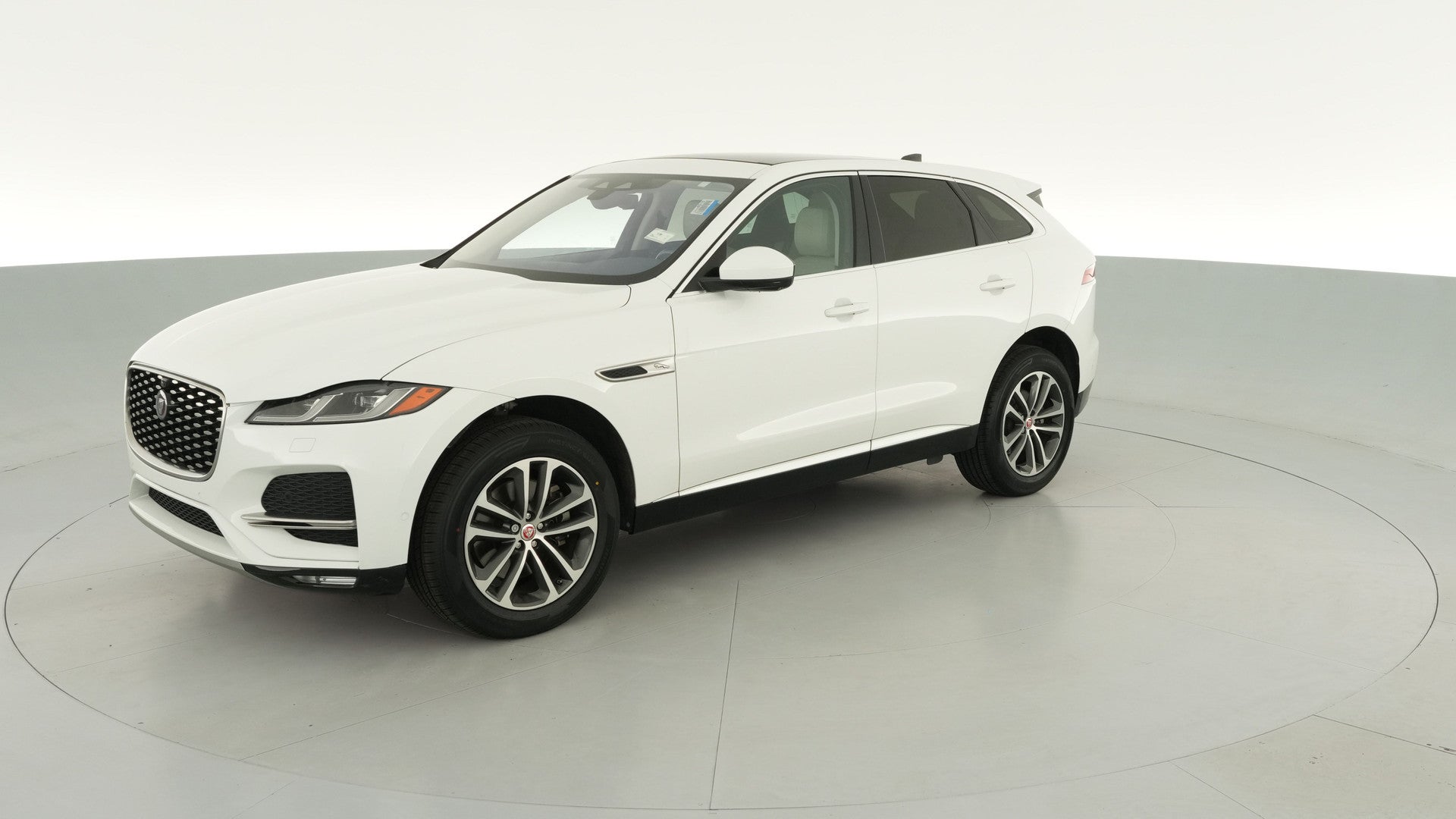 2021 Jaguar F-PACE vehicle photo