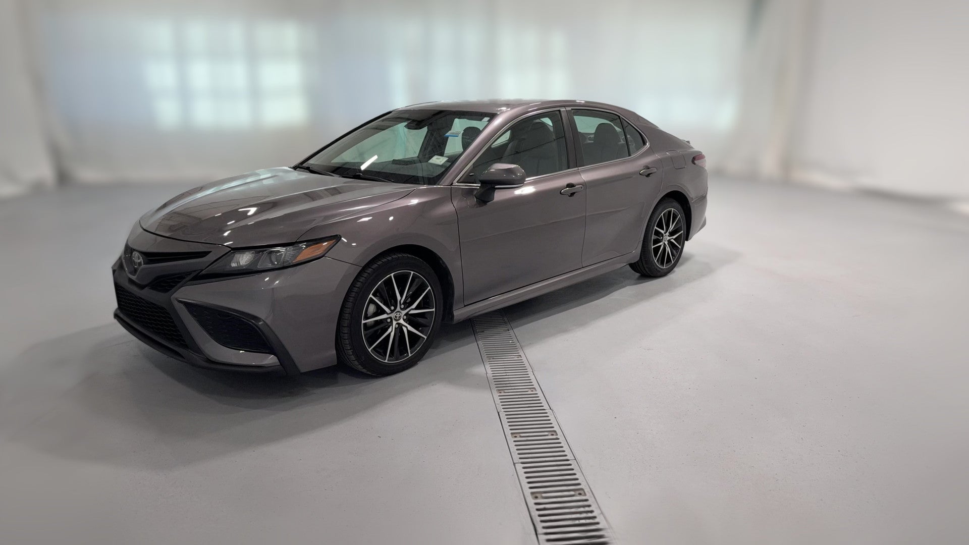 2022 Toyota Camry vehicle photo