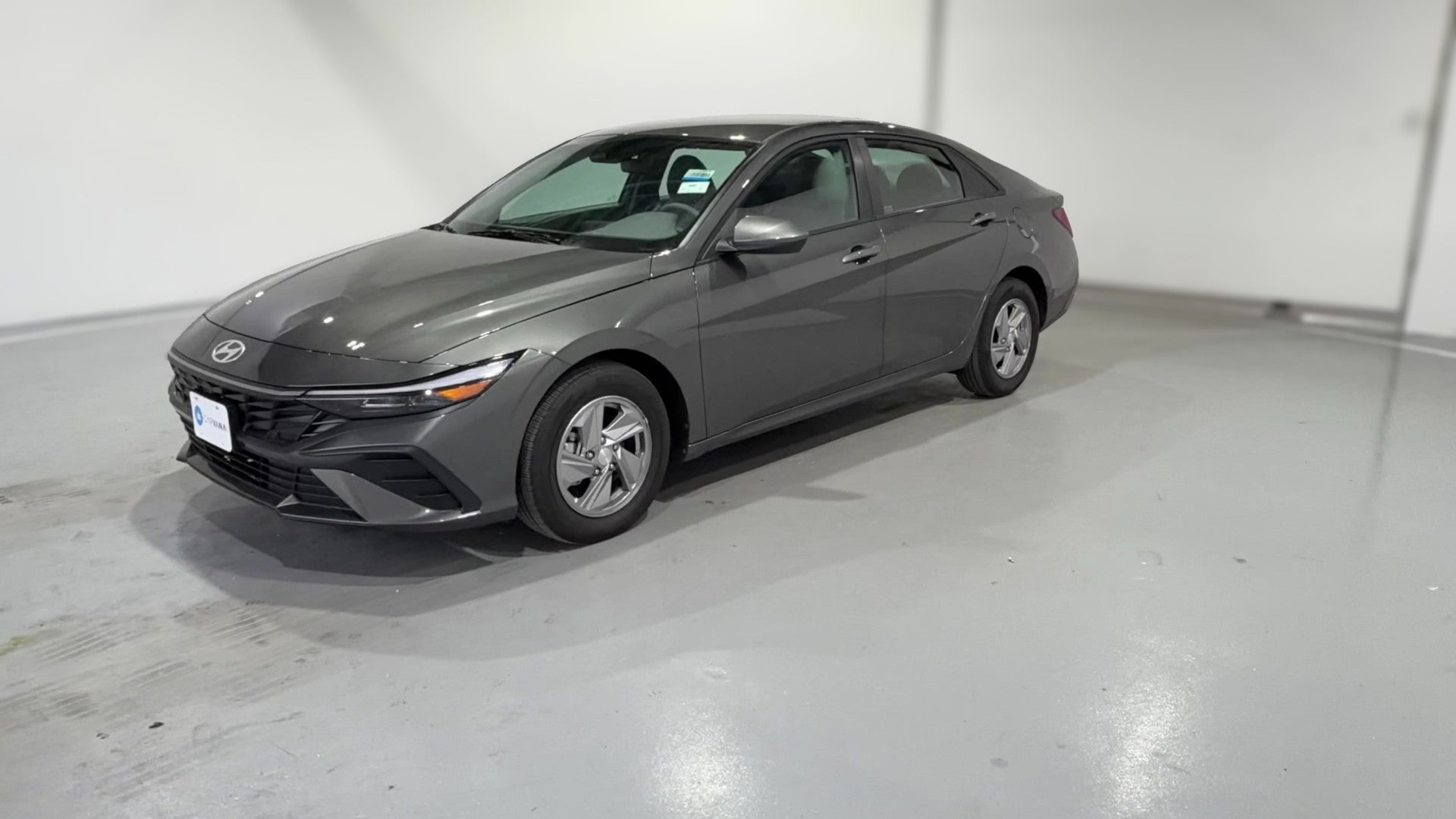 2025 Hyundai Elantra vehicle photo