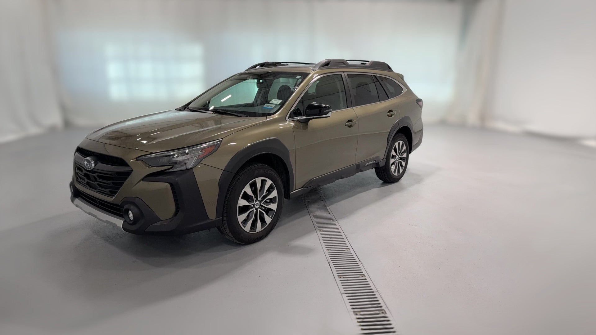 2024 Subaru Outback vehicle photo