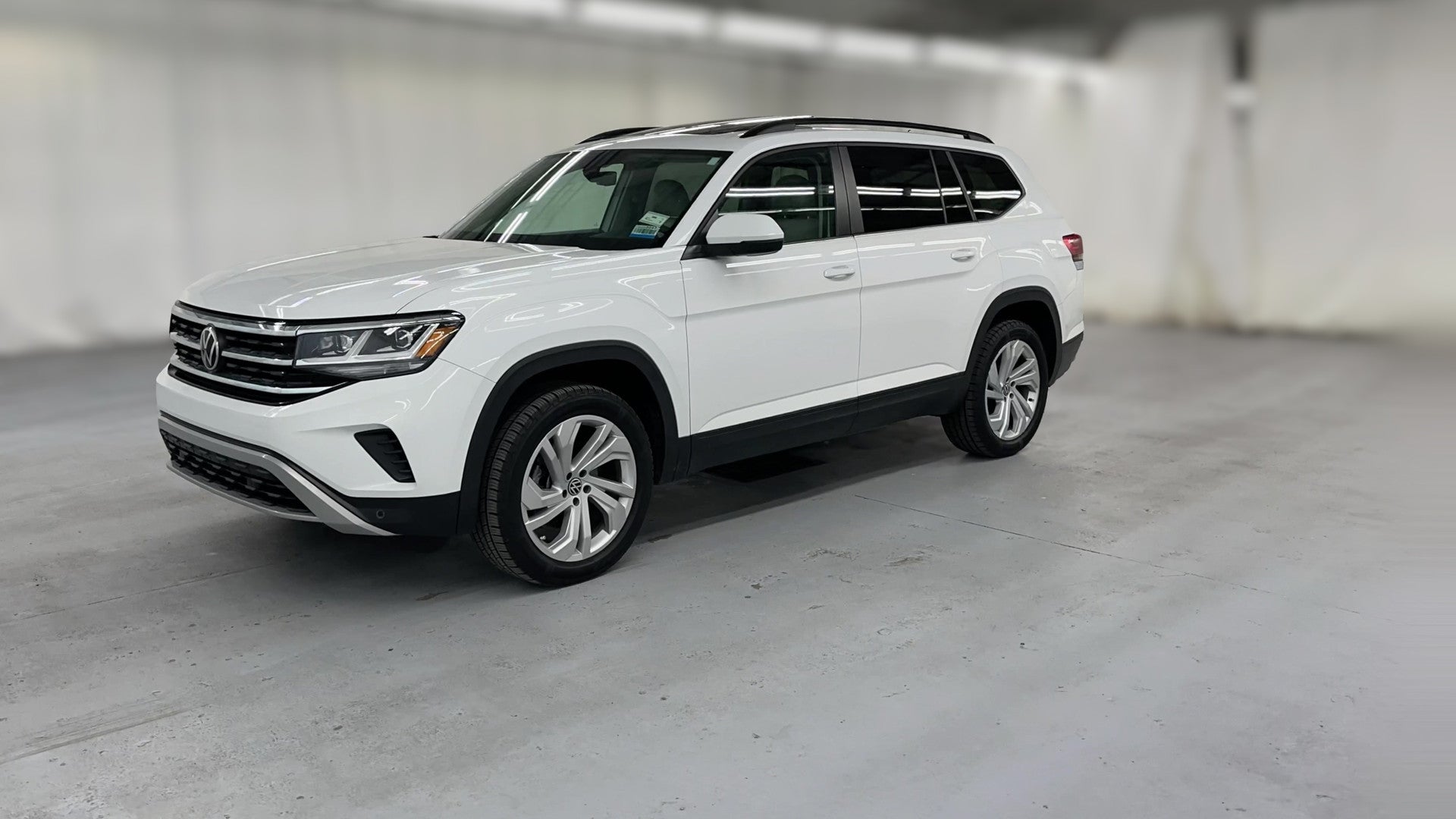 2022 Volkswagen Atlas vehicle photo