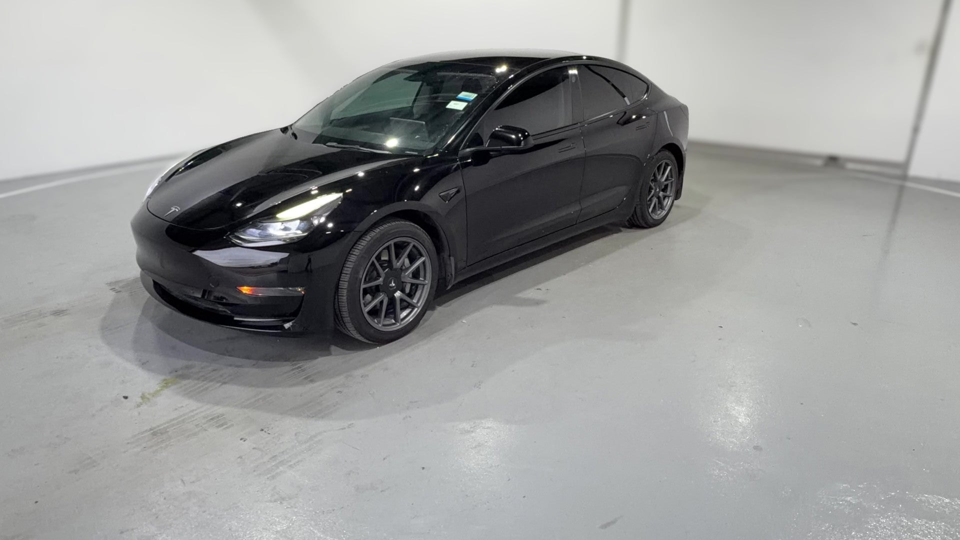 2022 Tesla Model 3 vehicle photo