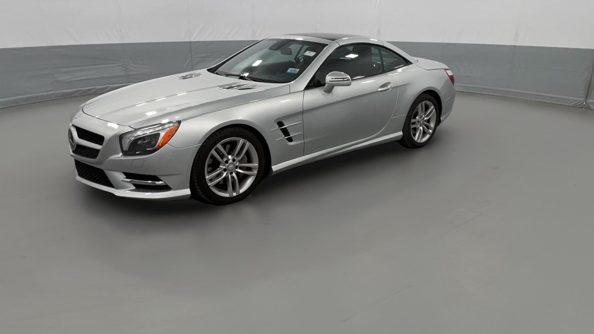 2013 Mercedes-Benz SL-Class vehicle photo