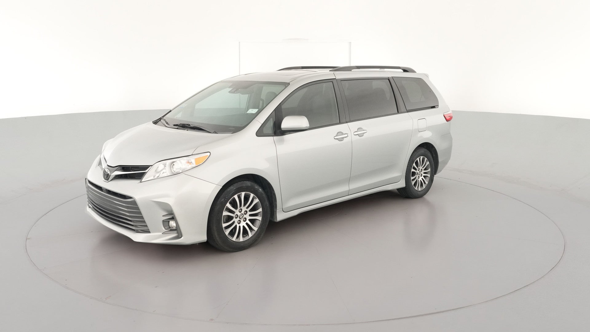 2020 Toyota Sienna vehicle photo