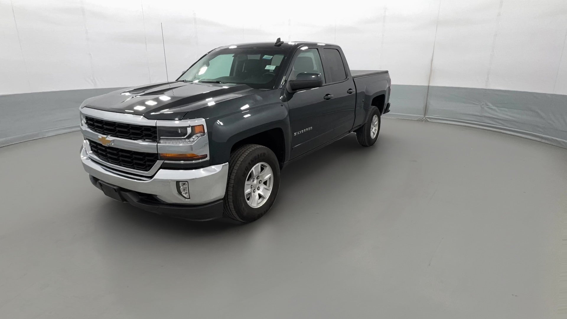 2018 Chevrolet Silverado 1500 Double Cab vehicle photo