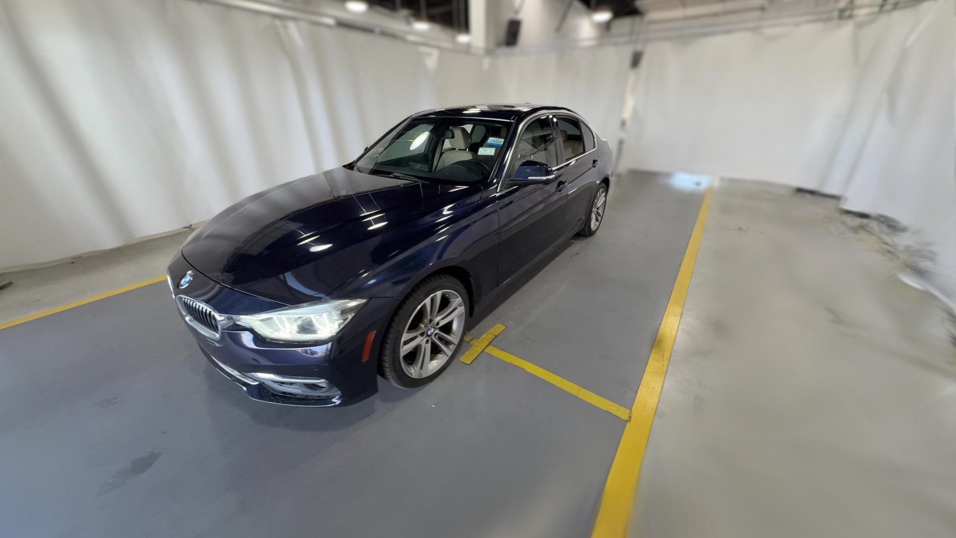 2017 BMW 3 Series vehicle photo