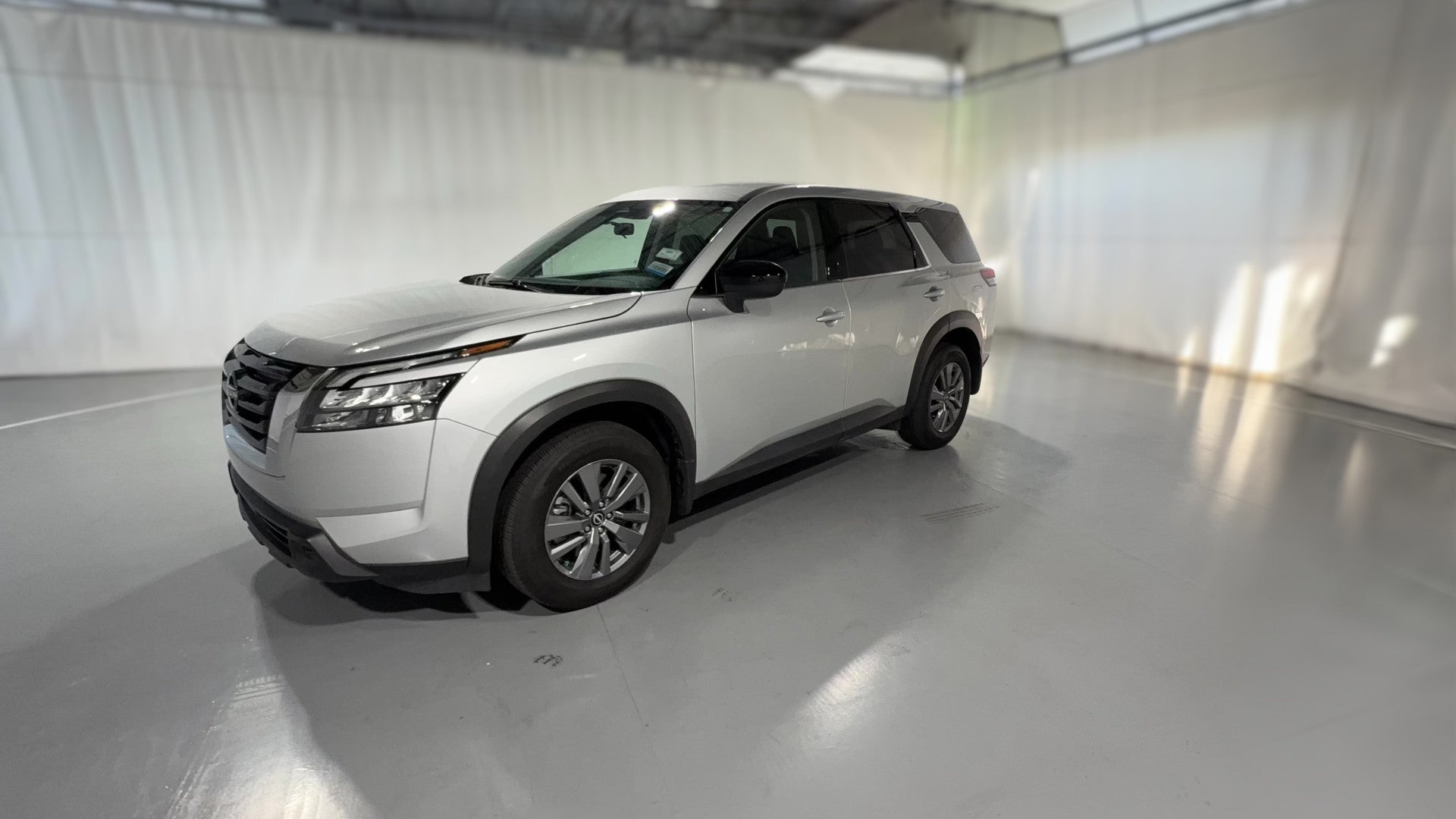 2025 Nissan Pathfinder vehicle photo