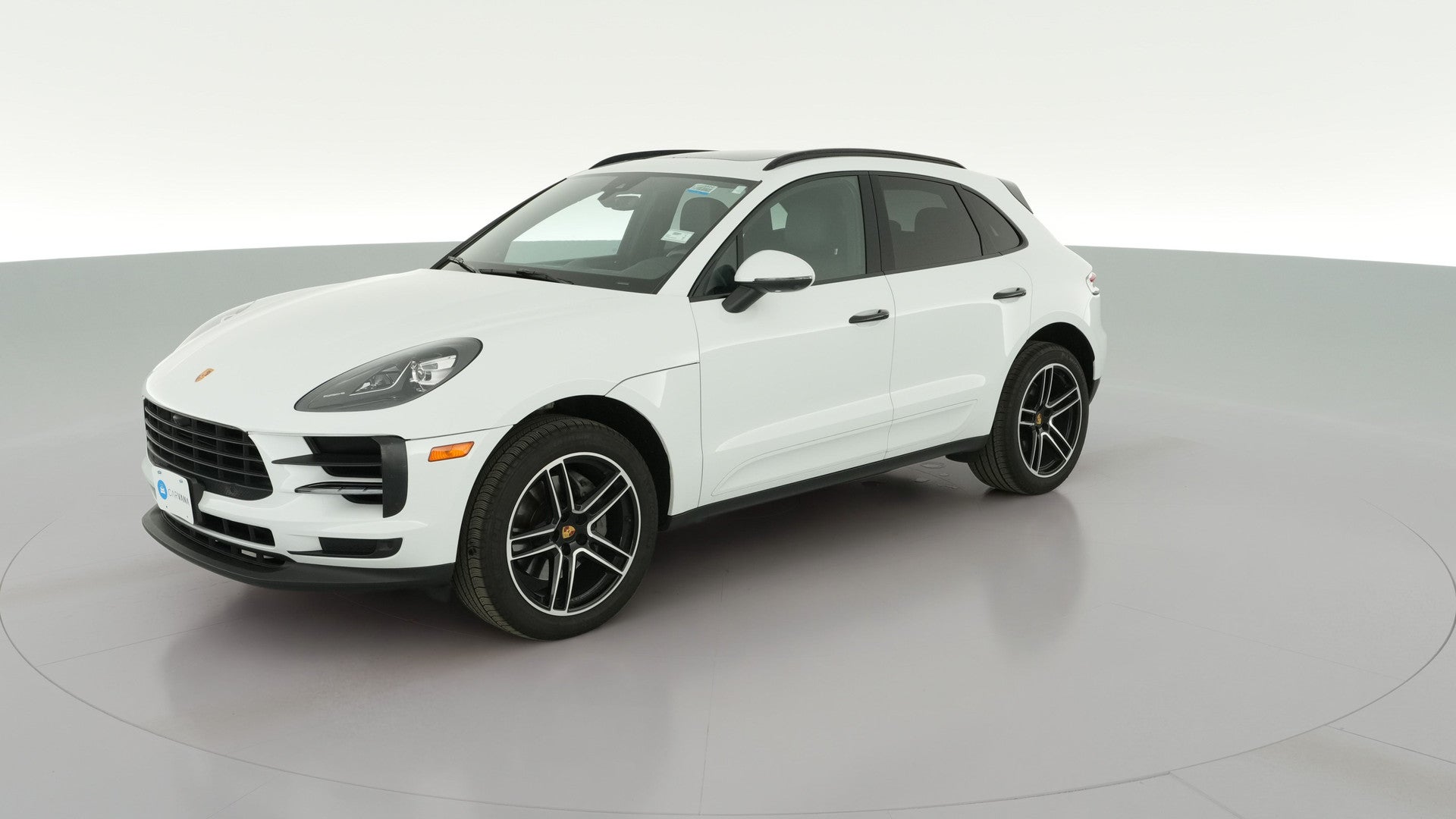 2021 Porsche Macan vehicle photo