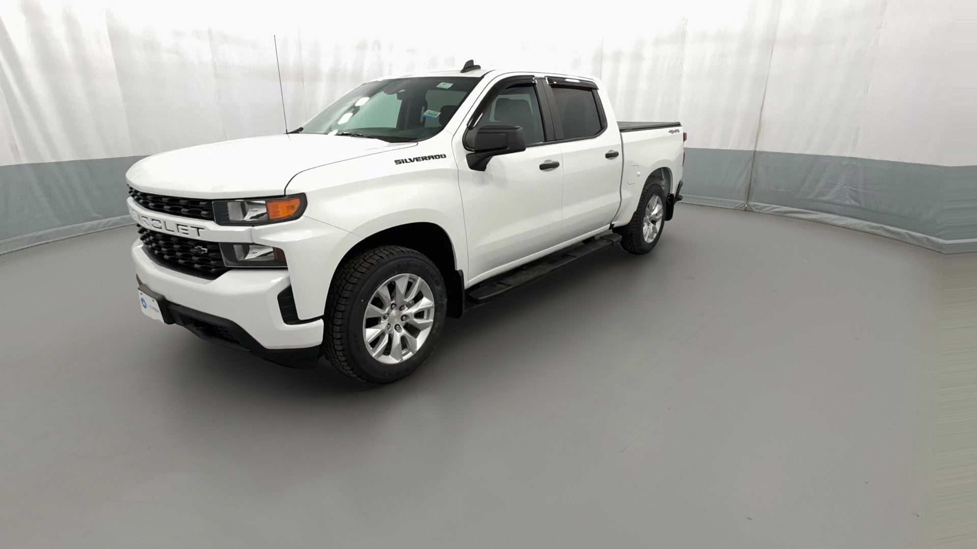 2020 Chevrolet Silverado 1500 Crew Cab vehicle photo
