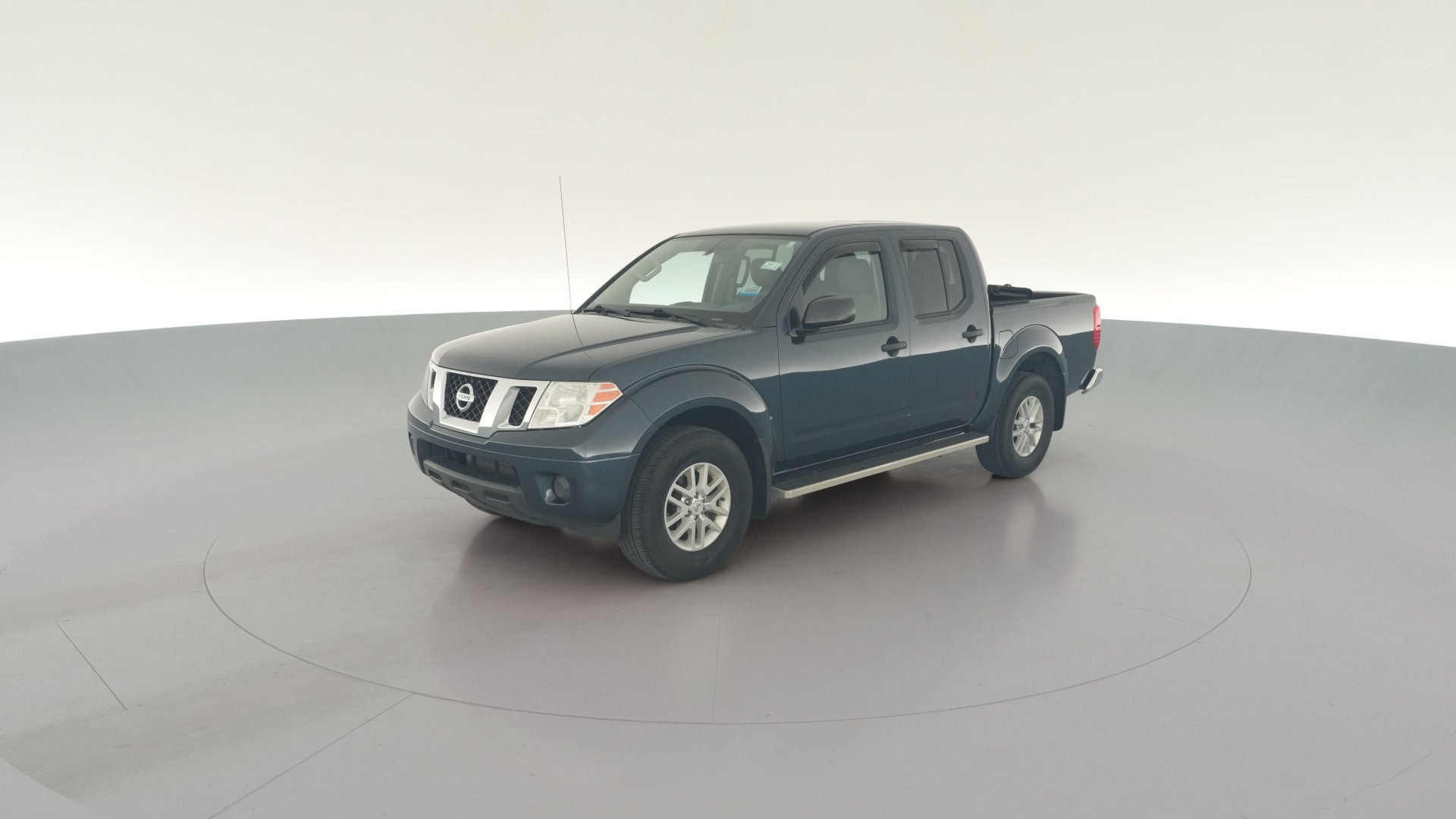 2019 Nissan Frontier Crew Cab vehicle photo