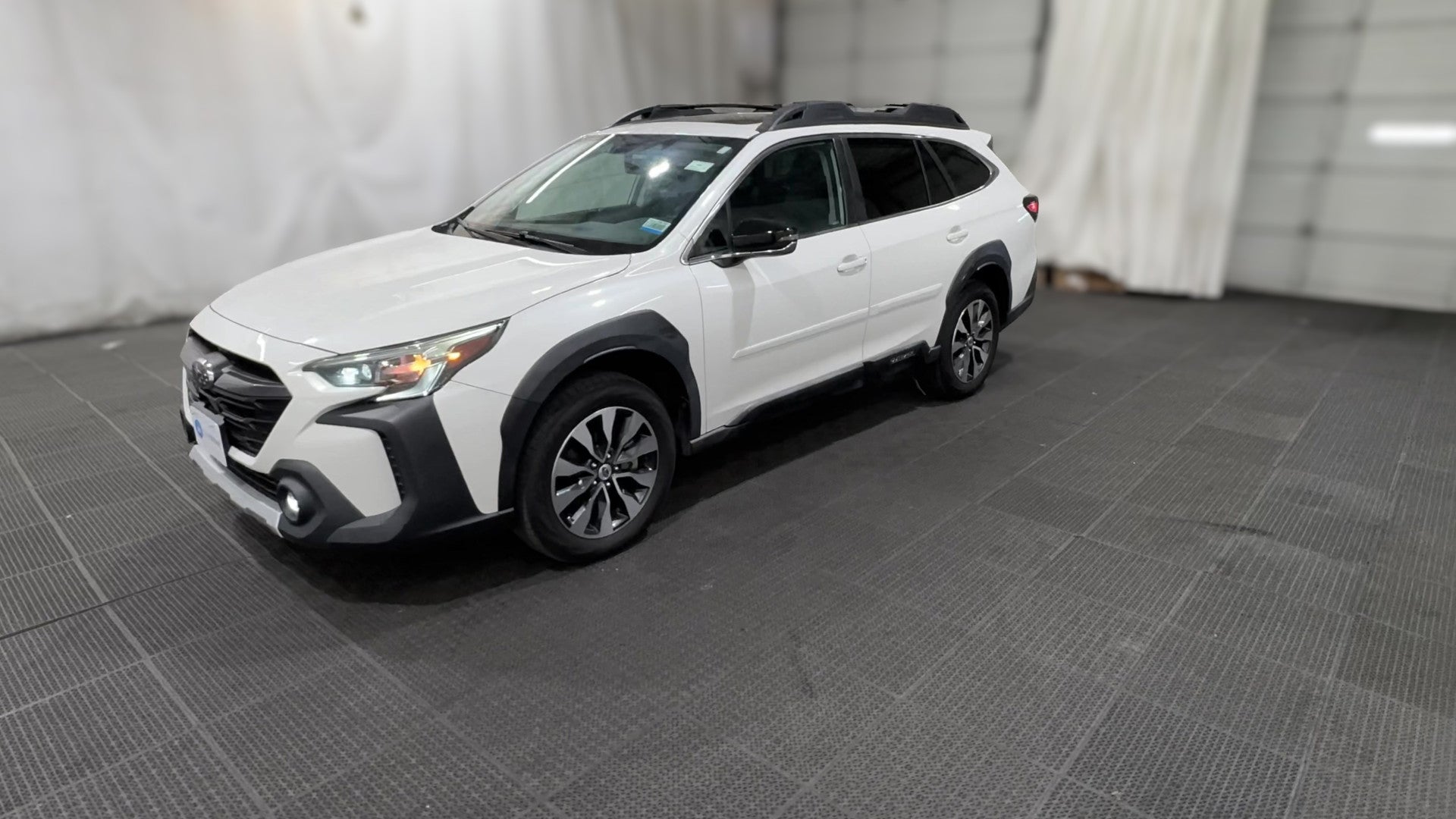 2023 Subaru Outback vehicle photo