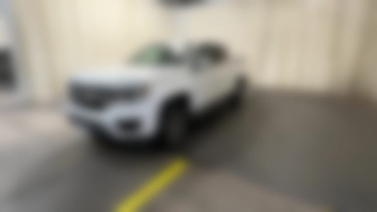 2017 Chevrolet Colorado Crew Cab vehicle photo