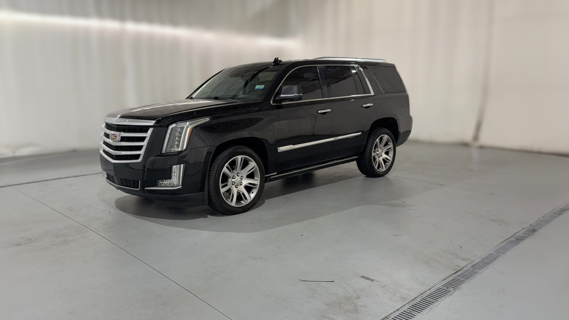 2016 Cadillac Escalade vehicle photo