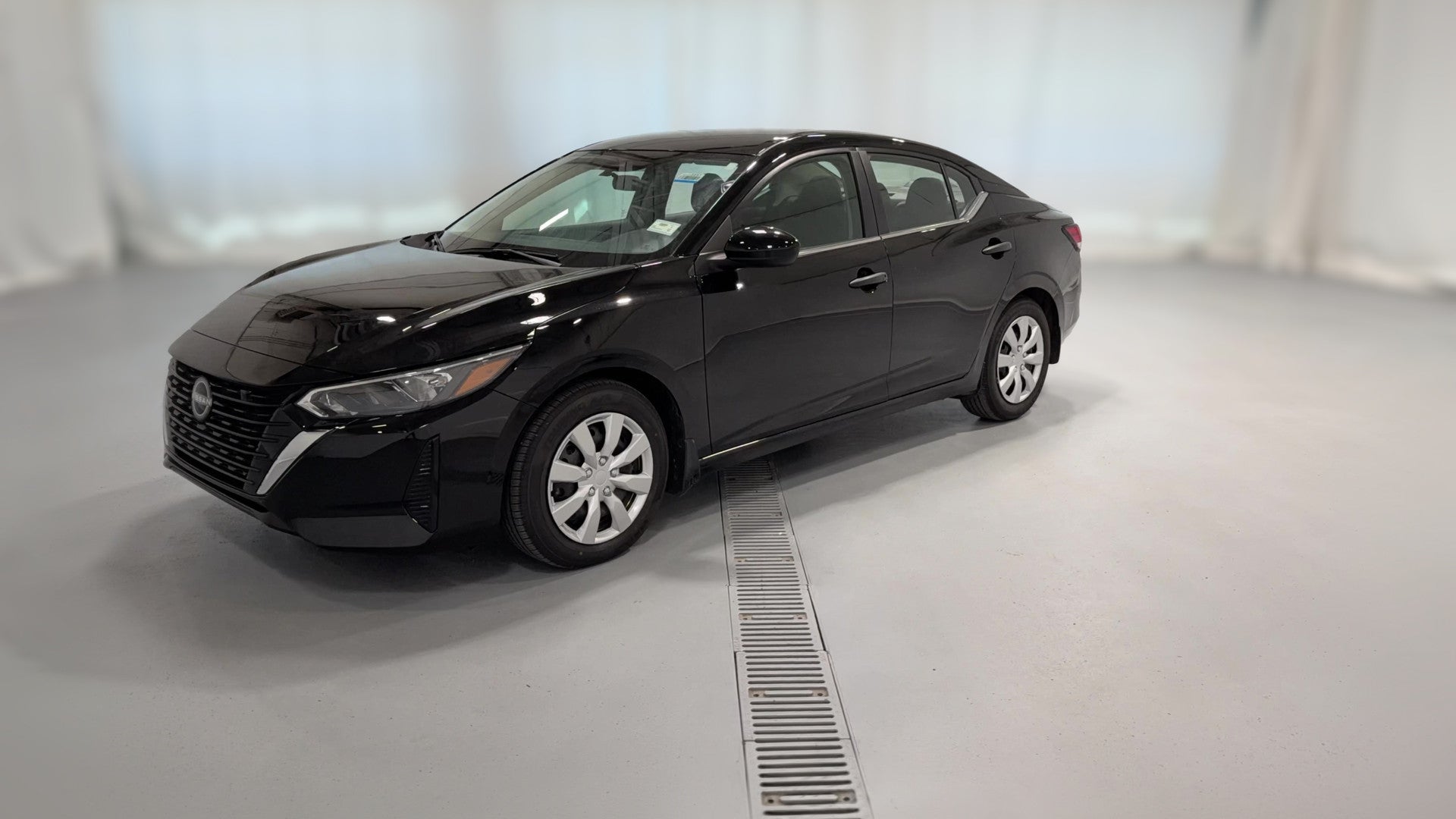 2025 Nissan Sentra vehicle photo