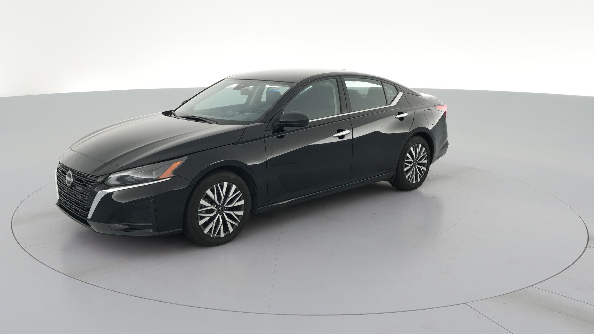 2025 Nissan Altima vehicle photo