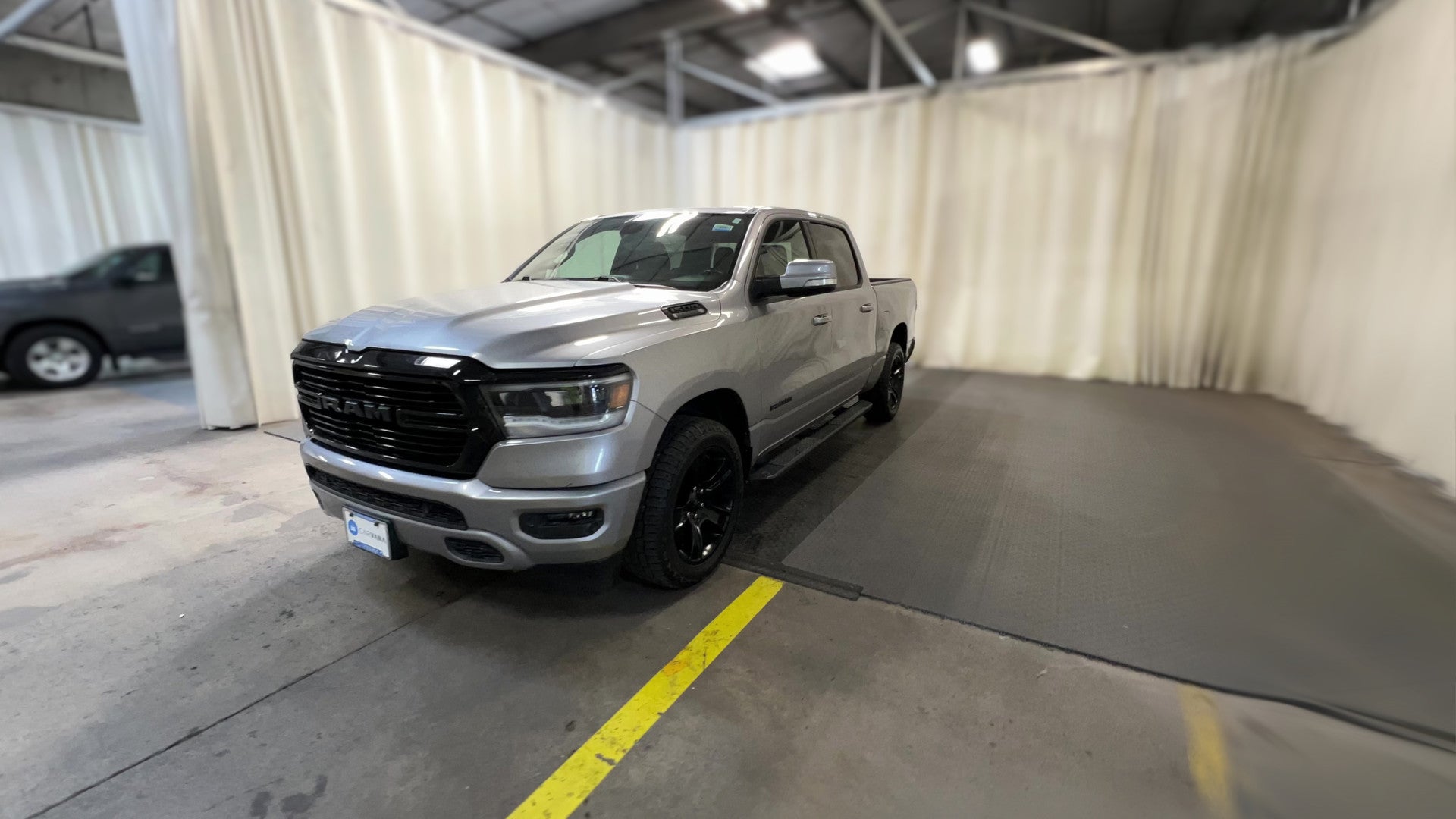 2020 Ram 1500 Crew Cab vehicle photo