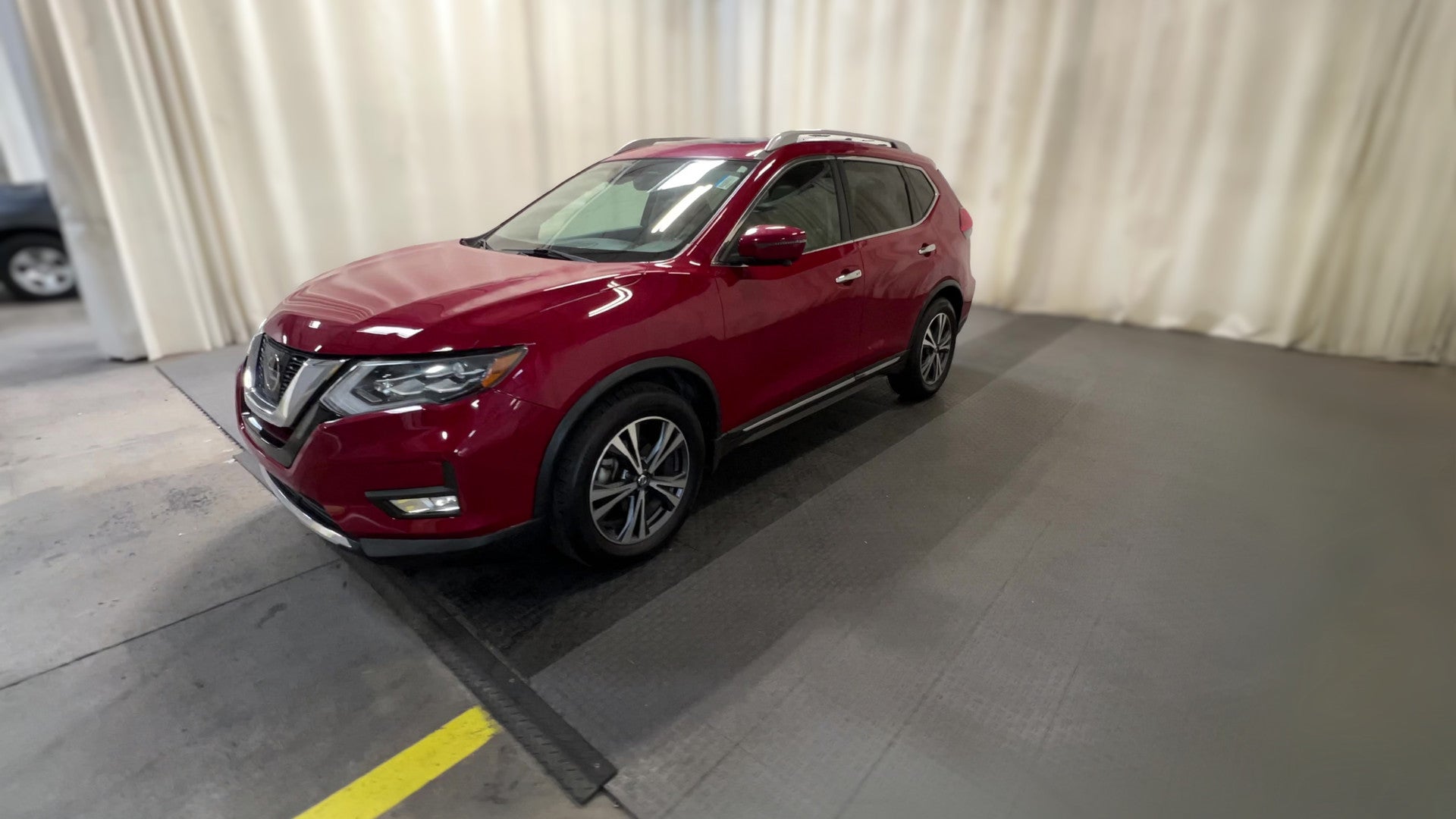 2017 Nissan Rogue vehicle photo