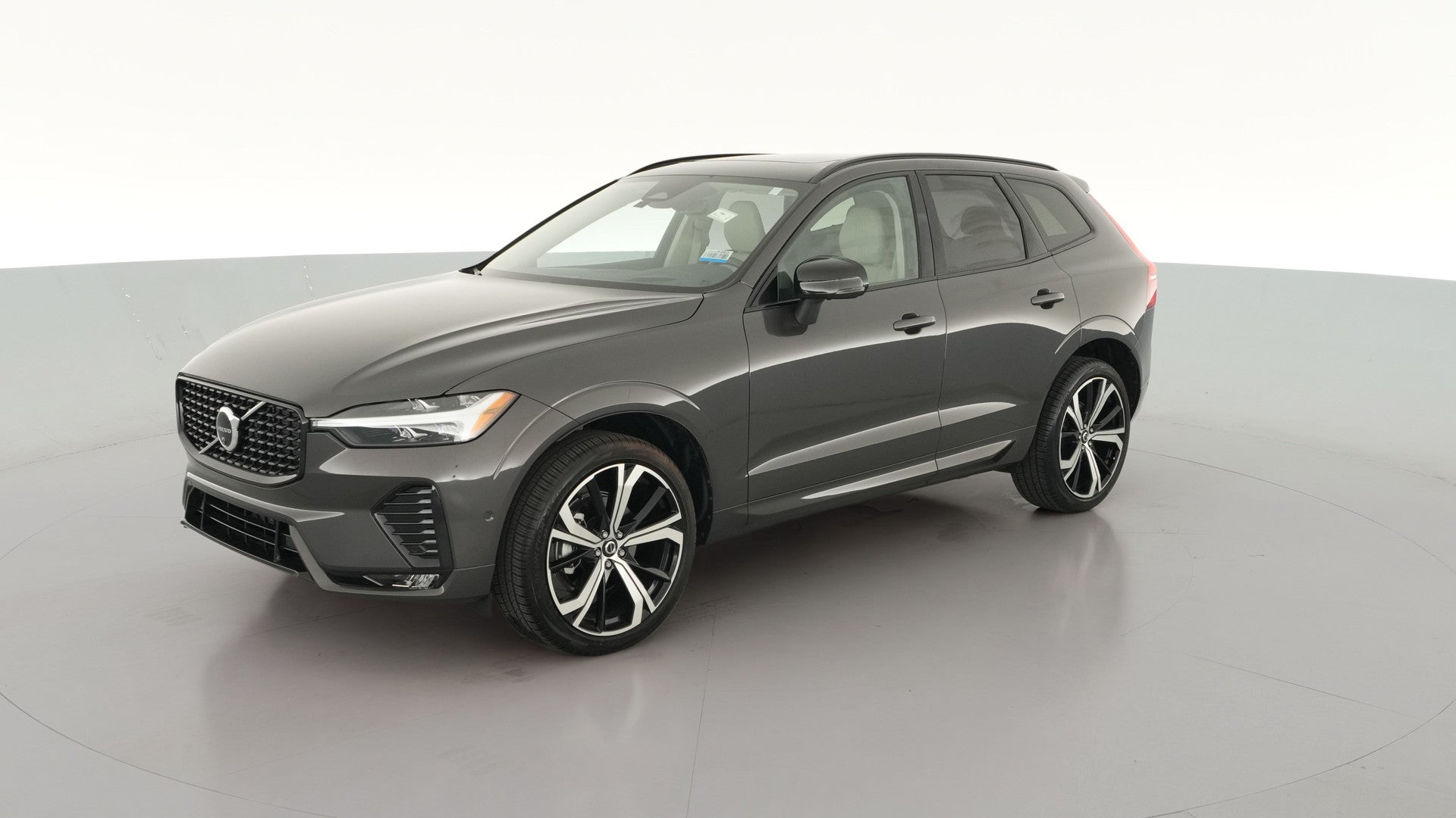 2025 Volvo XC60 vehicle photo