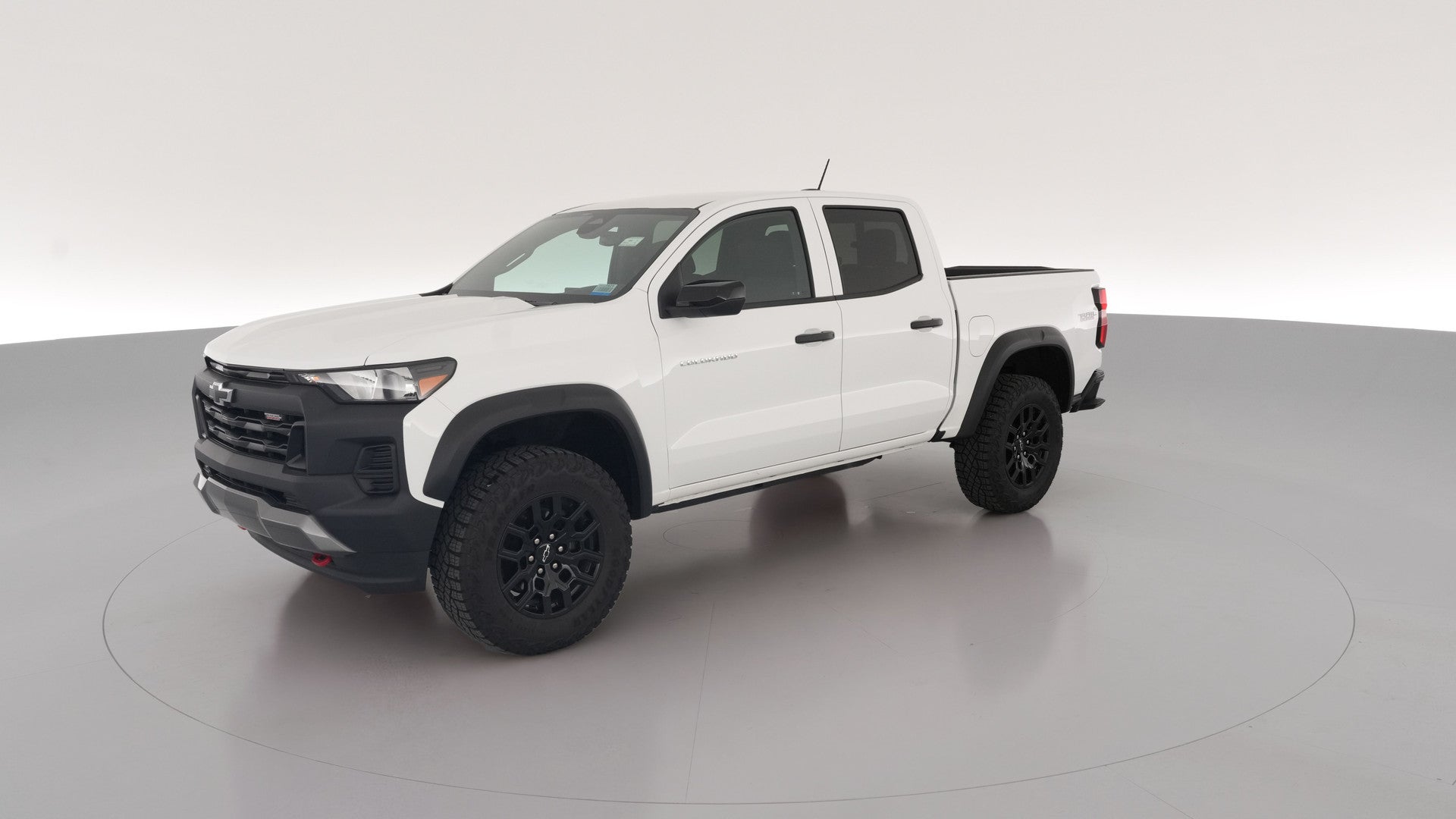 2024 Chevrolet Colorado Crew Cab vehicle photo