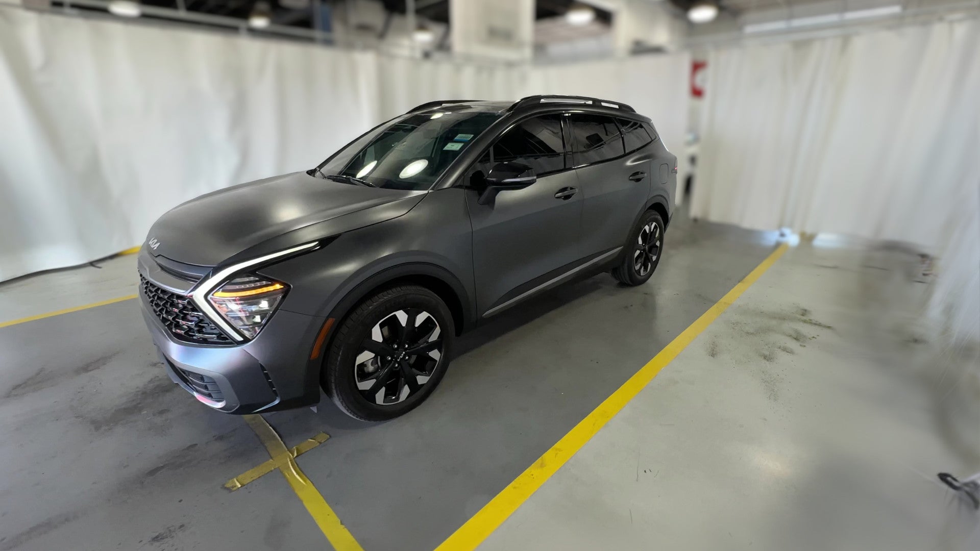 2024 Kia Sportage Plug-in Hybrid vehicle photo