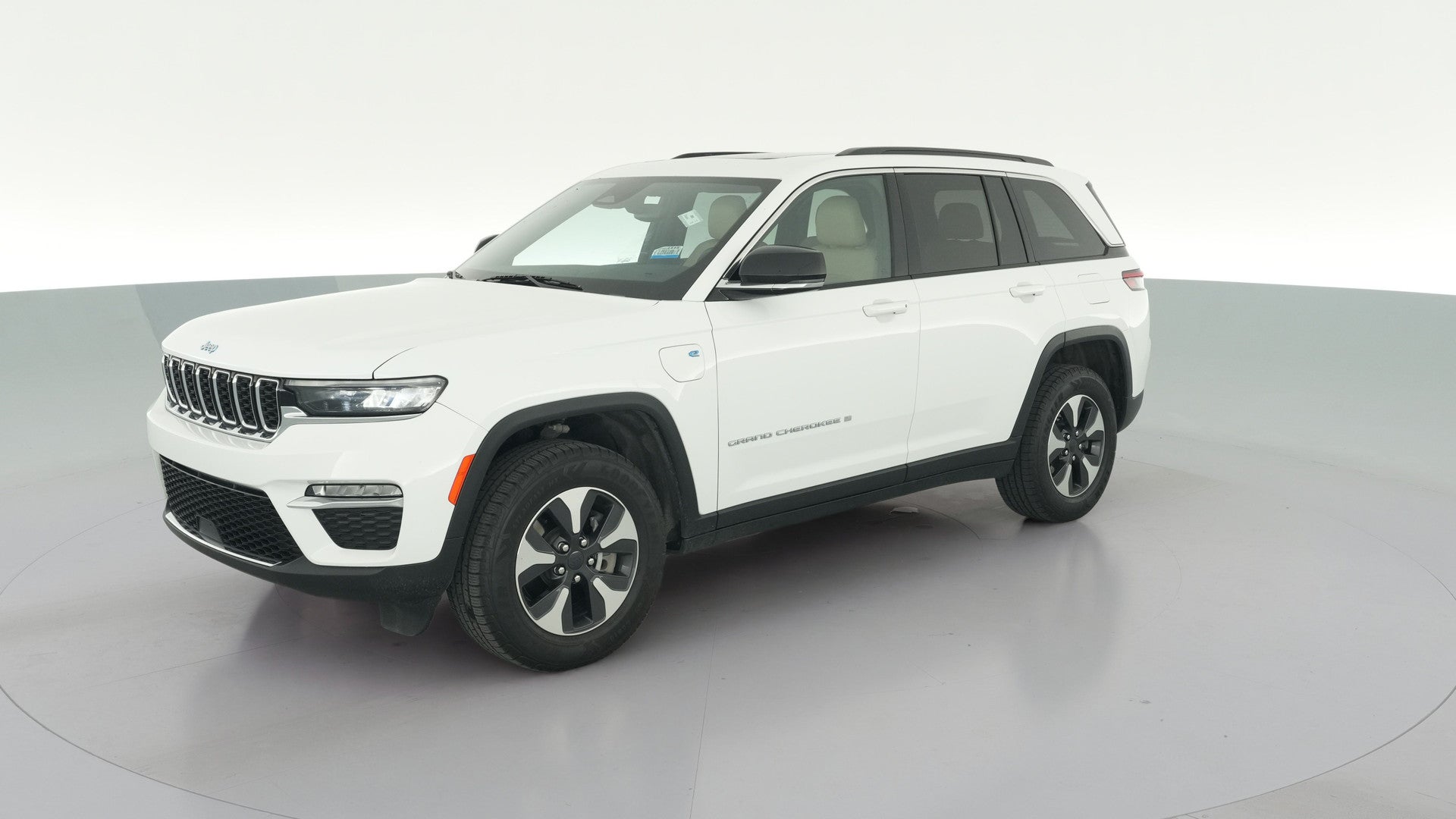 2024 Jeep Grand Cherokee 4xe vehicle photo