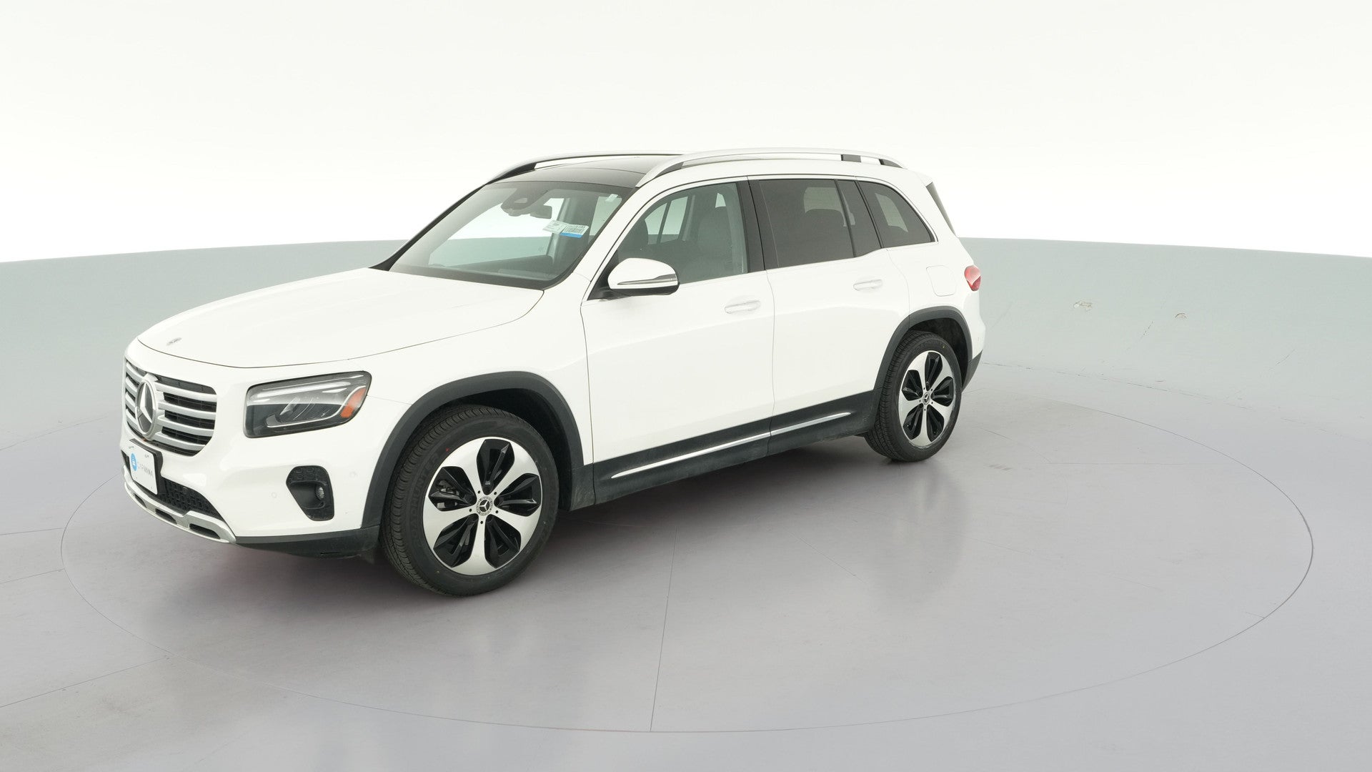 2025 Mercedes-Benz GLB vehicle photo