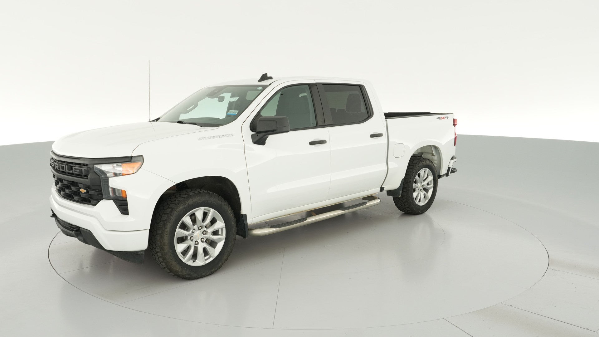 2022 Chevrolet Silverado 1500 Crew Cab vehicle photo