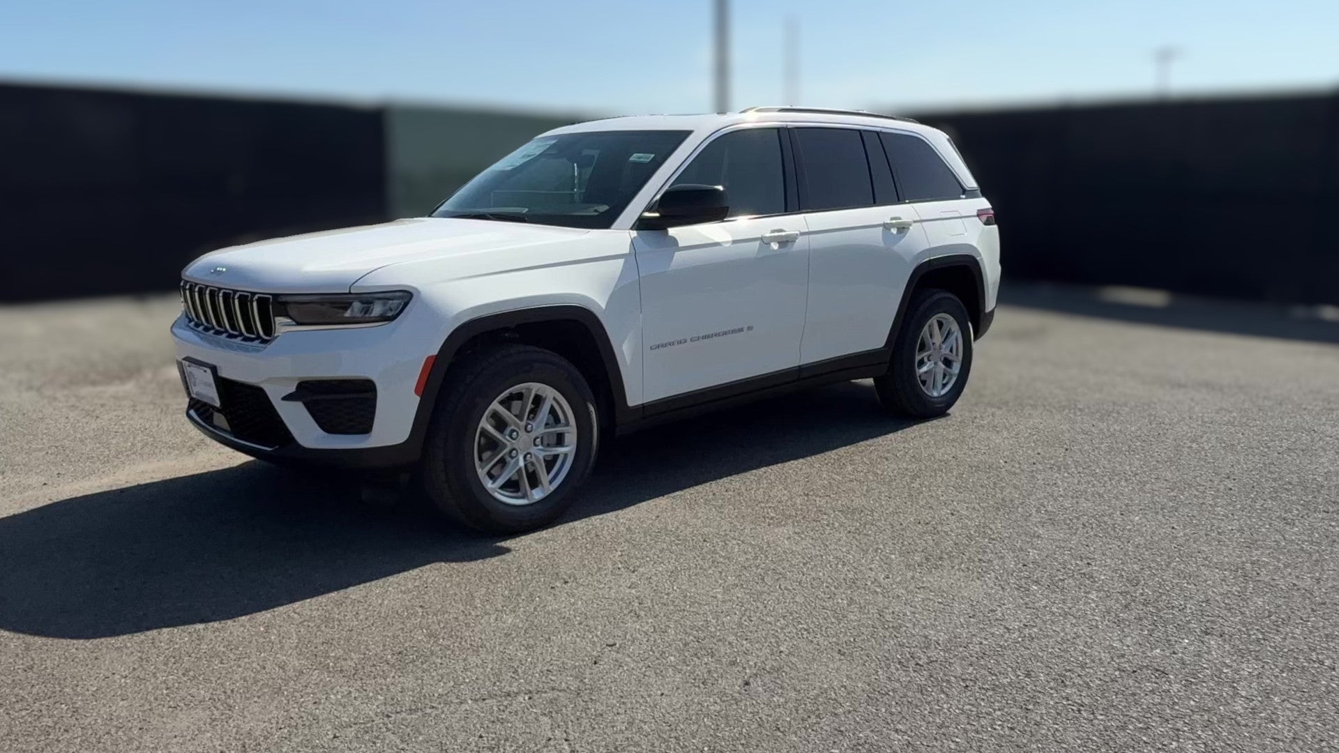 2026 Jeep Grand Cherokee vehicle photo