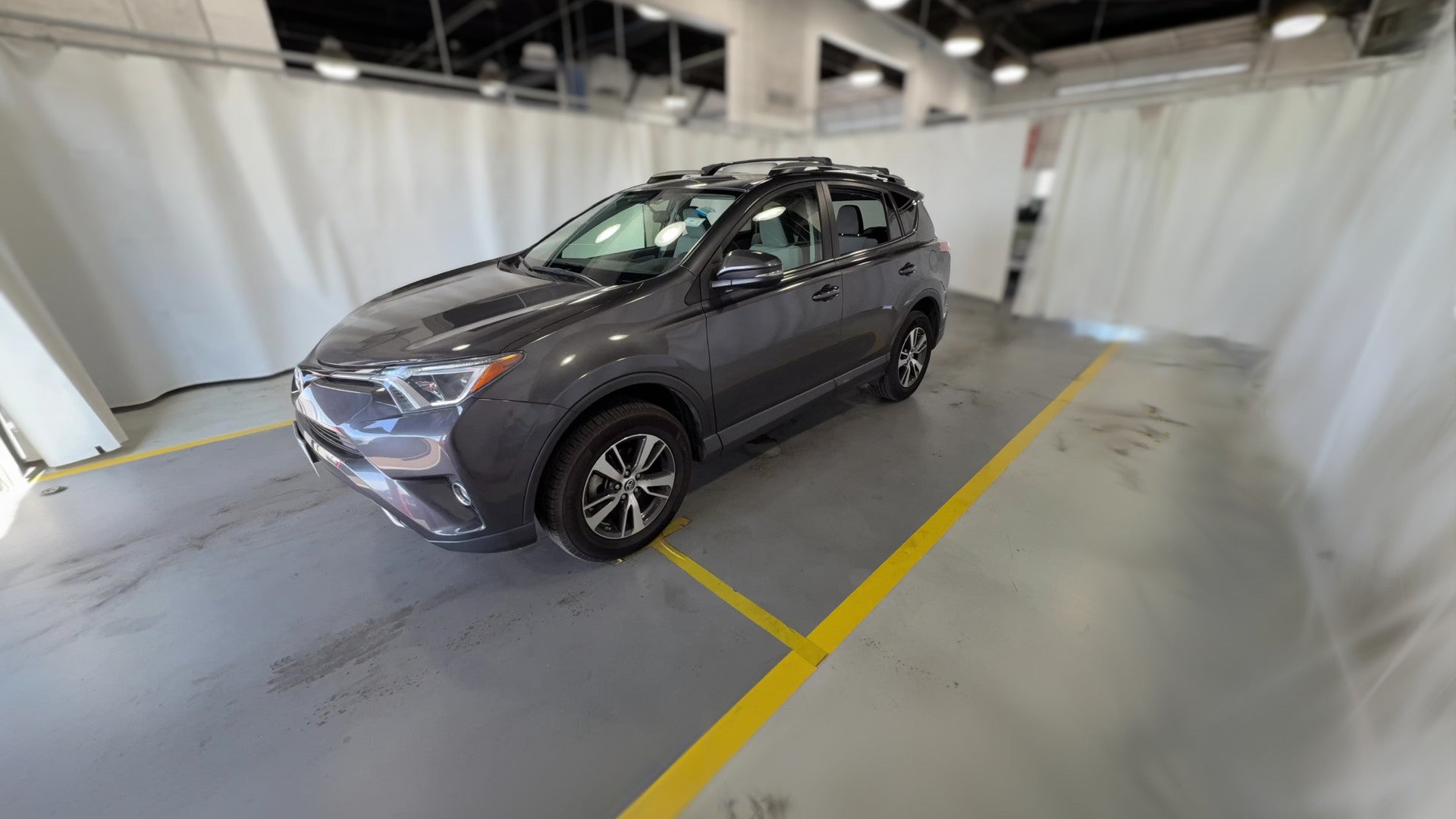 2016 Toyota RAV4 vehicle photo