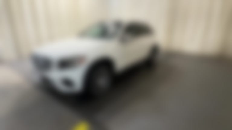 2016 Mercedes-Benz GLC vehicle photo