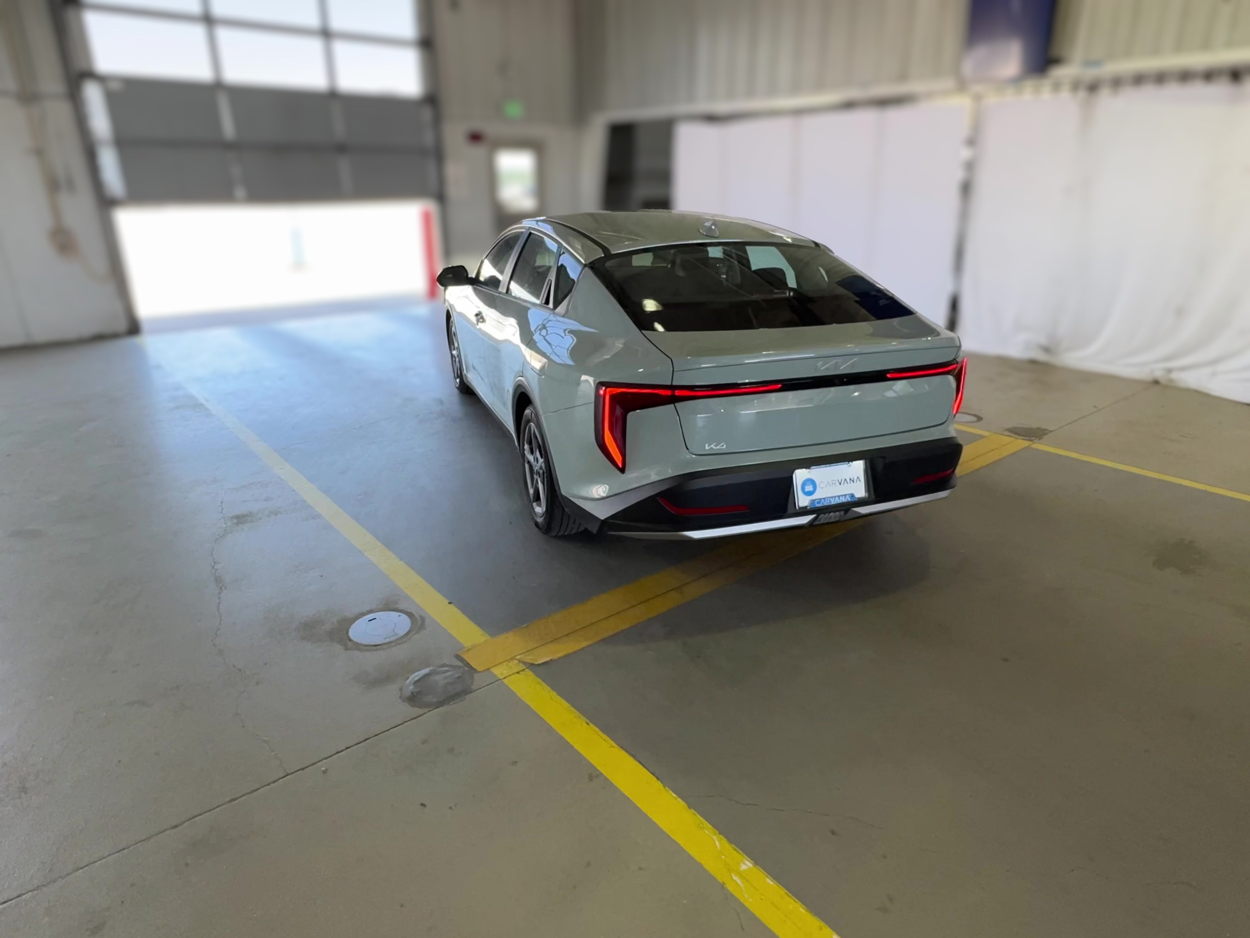 2025 Kia K4 LXS - Photo 32