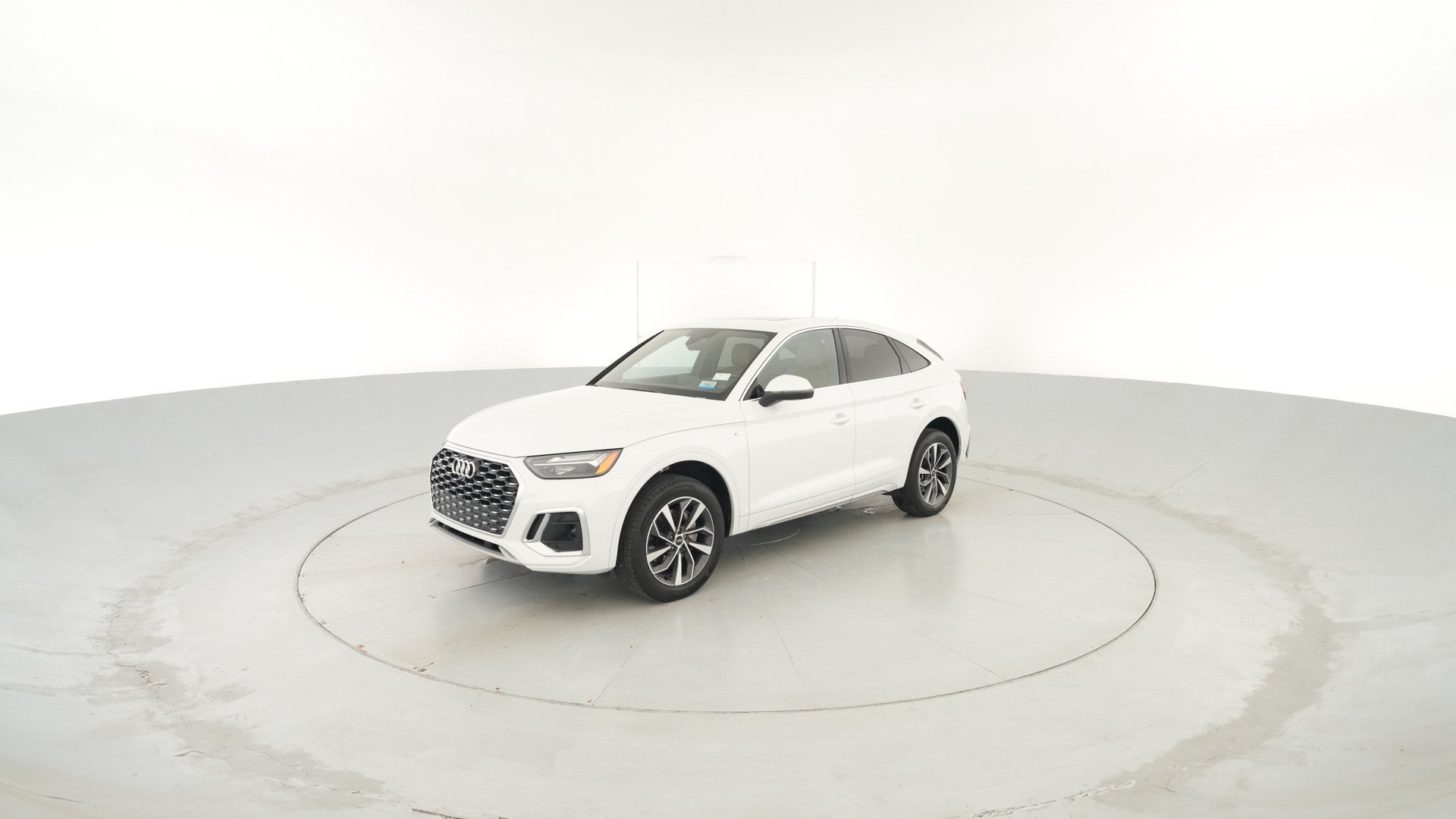 2024 Audi Q5 Sportback vehicle photo