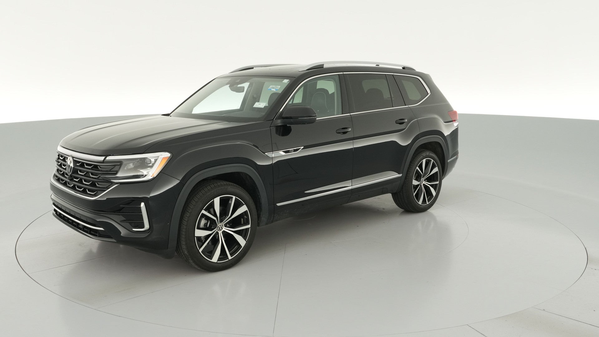 2025 Volkswagen Atlas vehicle photo