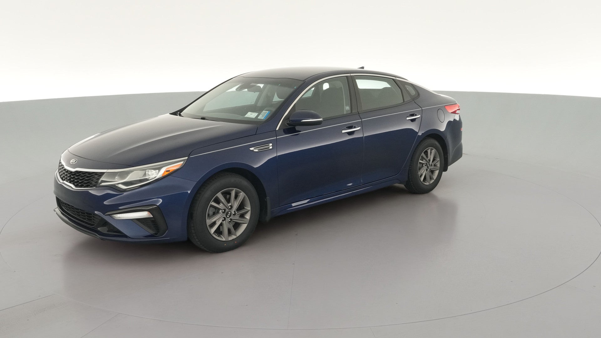 2020 Kia Optima vehicle photo